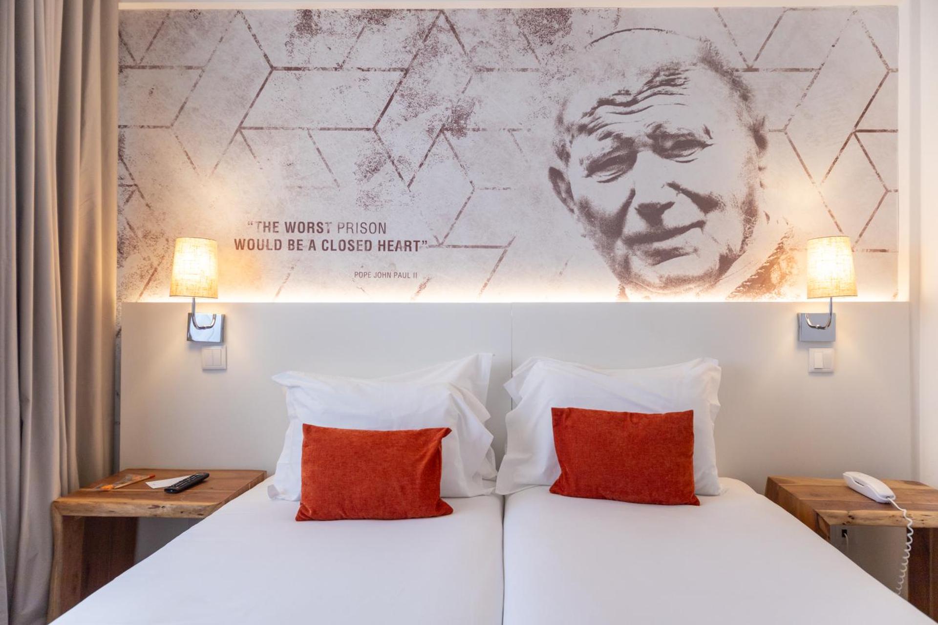 The ICONS Lisbon Hotel