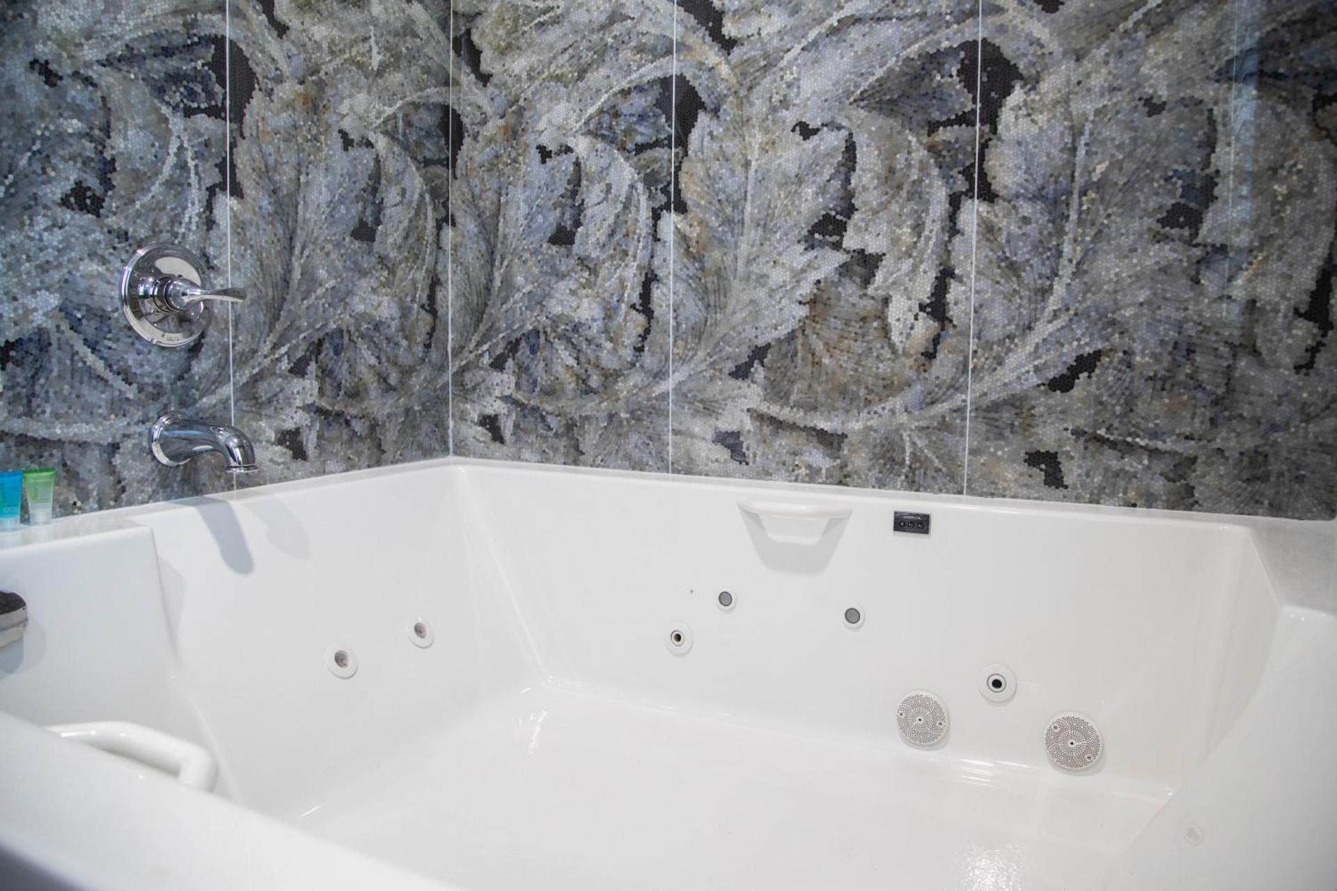 Pico Rivera Inn and Suites