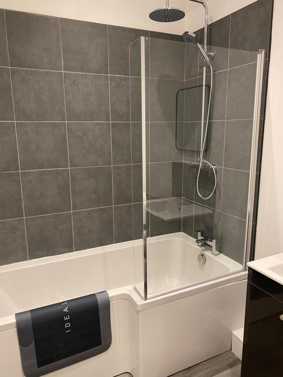 275 Queen street-Flat 1