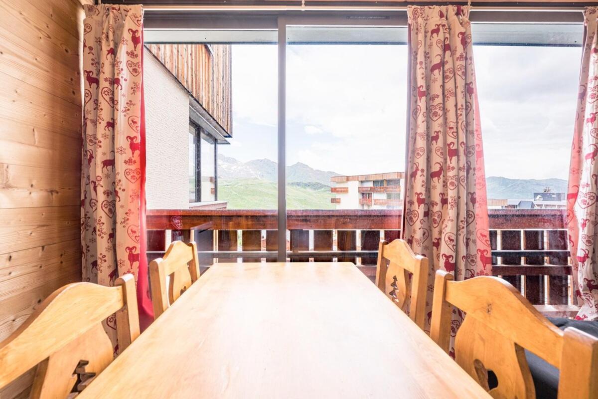 APT centre station vue sur les pistes de Val Thorens 6p