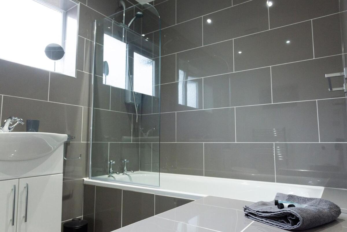 Argyle House Stunning 2 Bed Town Centre Home from Home with Private Parking