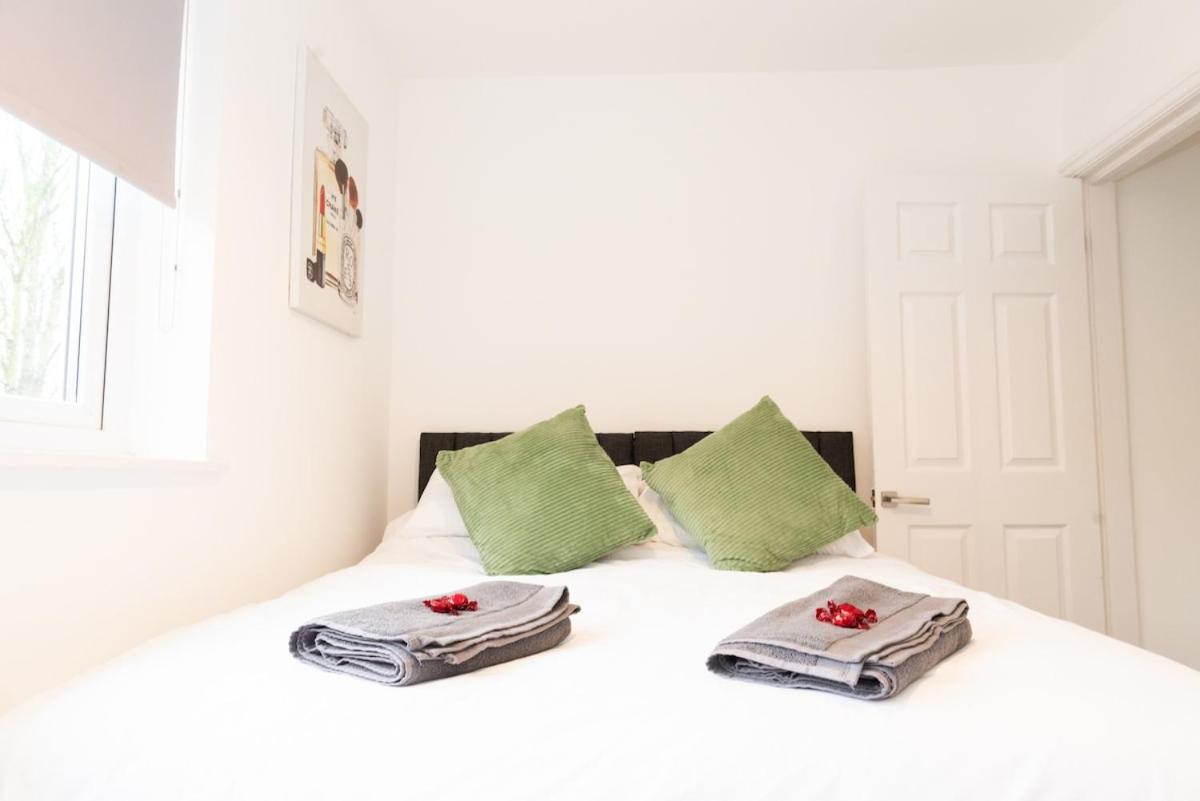 Argyle House Stunning 2 Bed Town Centre Home from Home with Private Parking