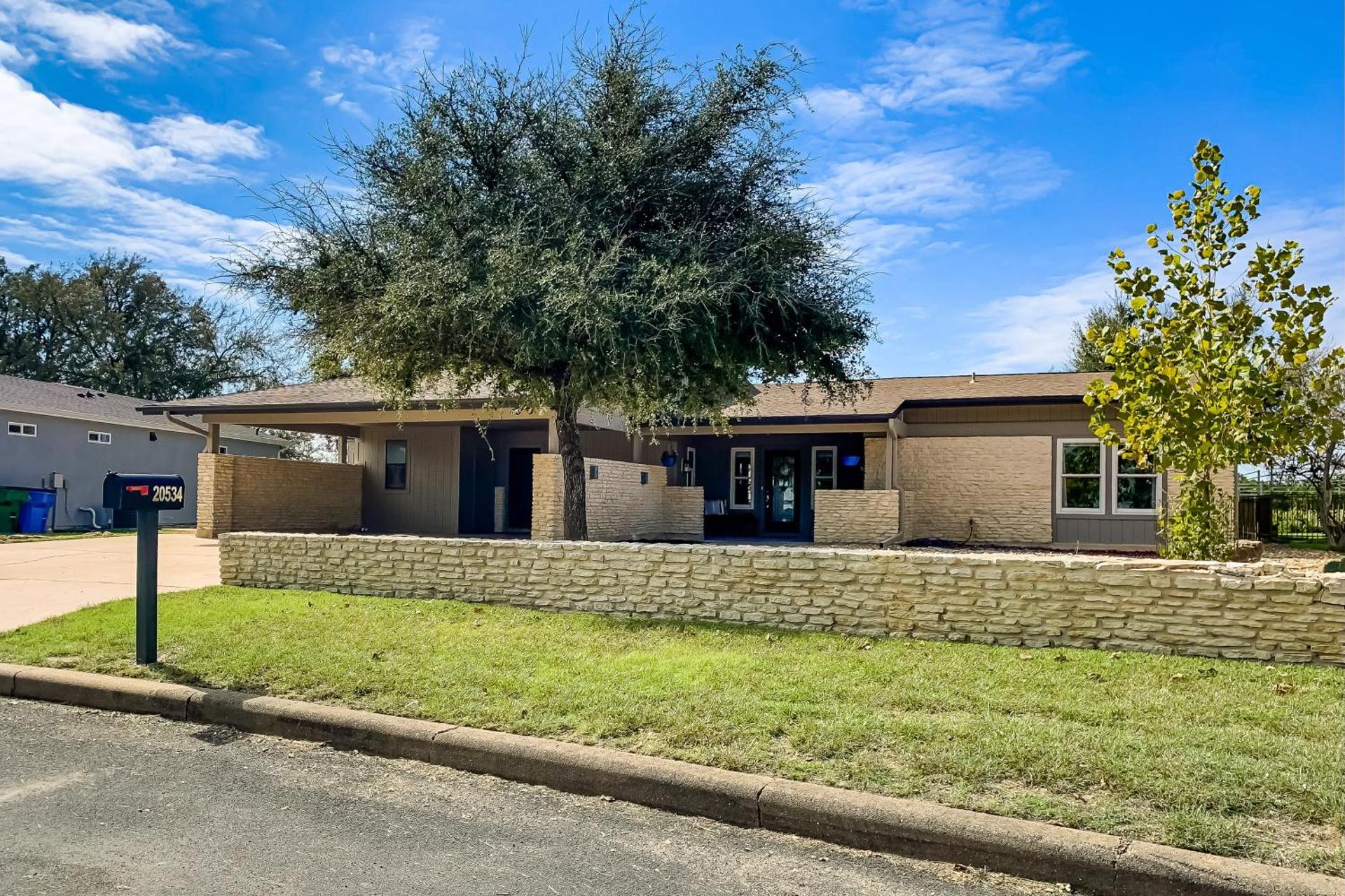 Lago Vista Sunset Villa