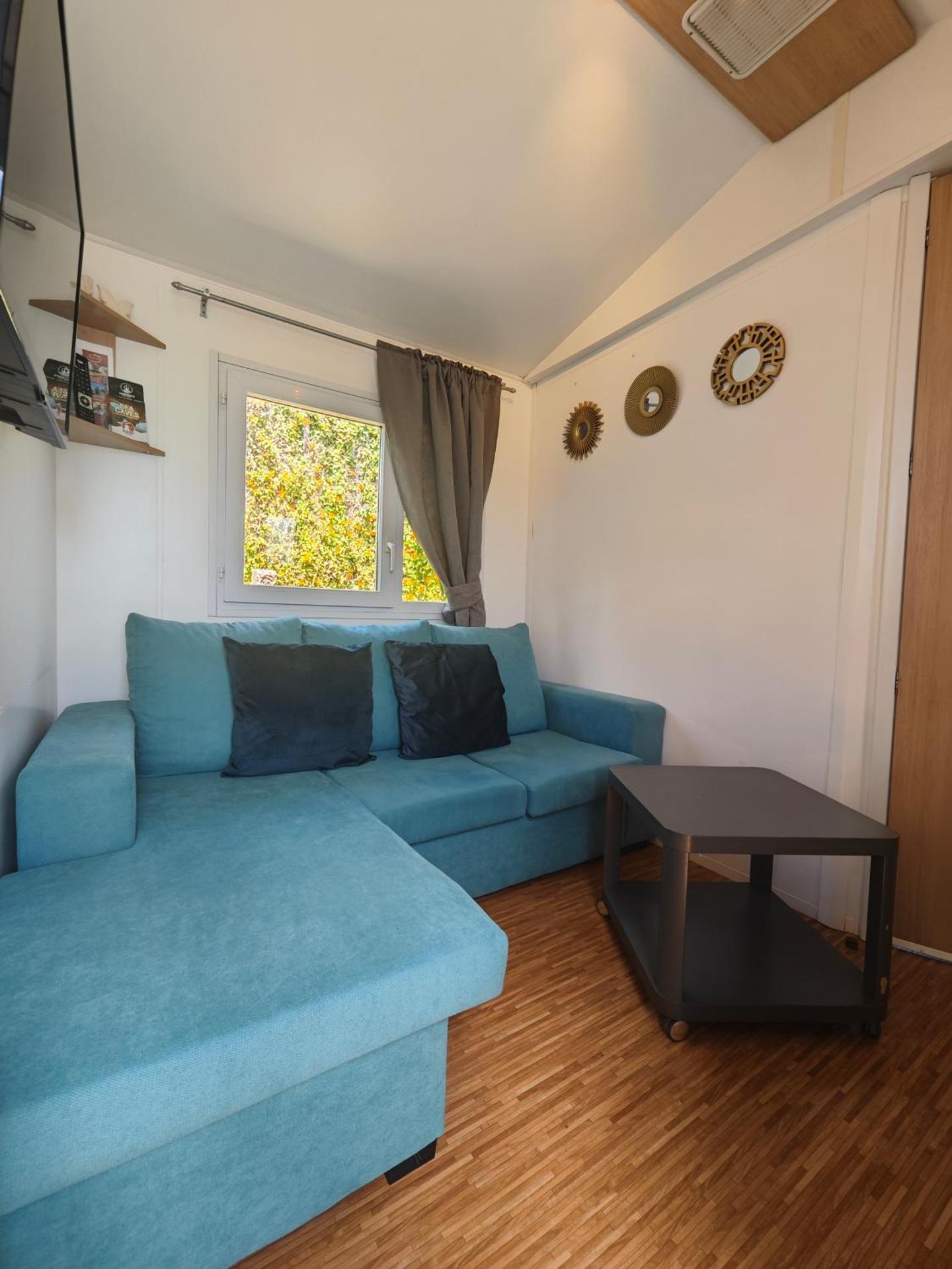 Casa Amarela-Tiny House with fantastic view-pool and close to the beaches