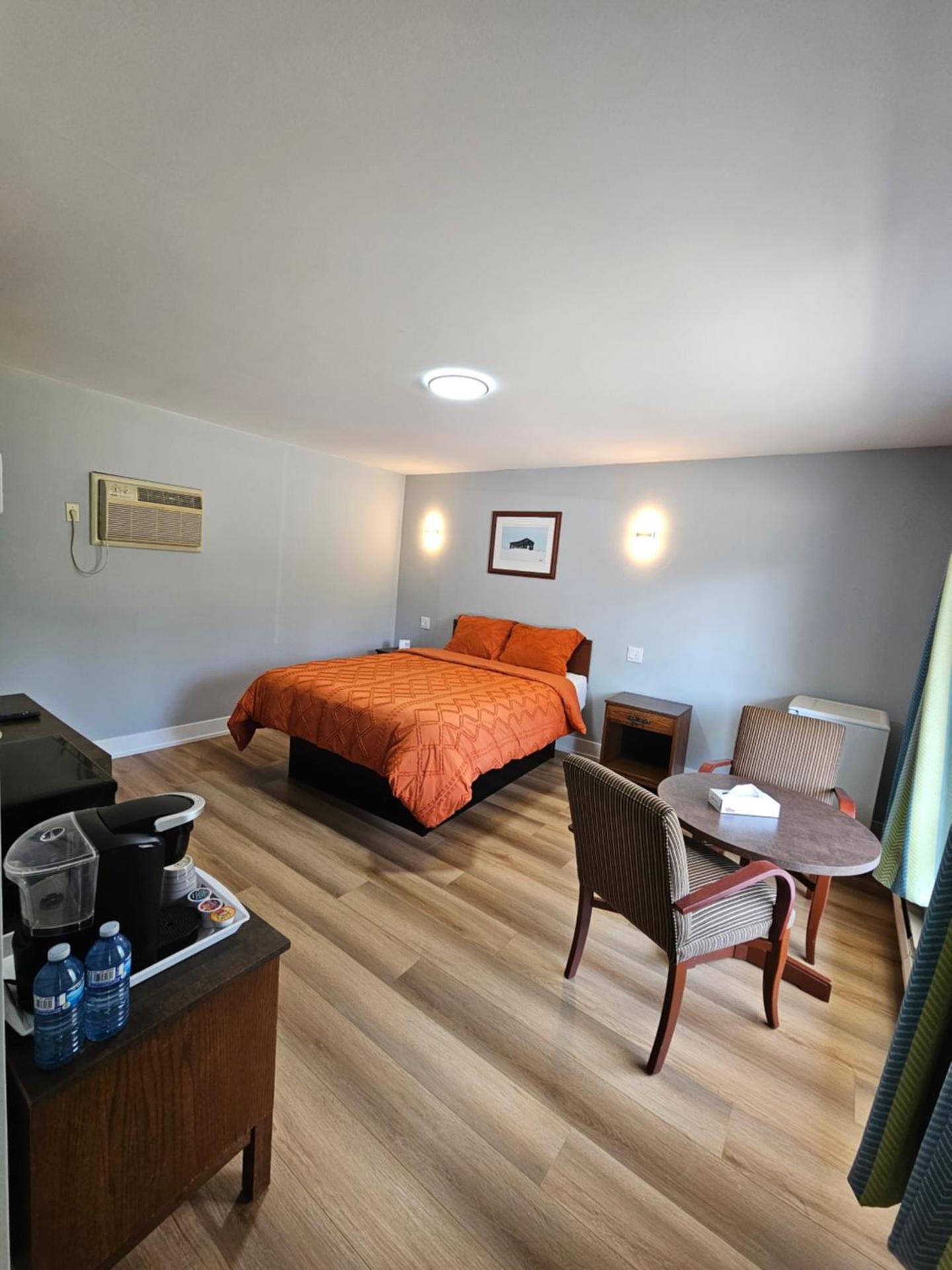 Arrowhead Inn by Baaman's