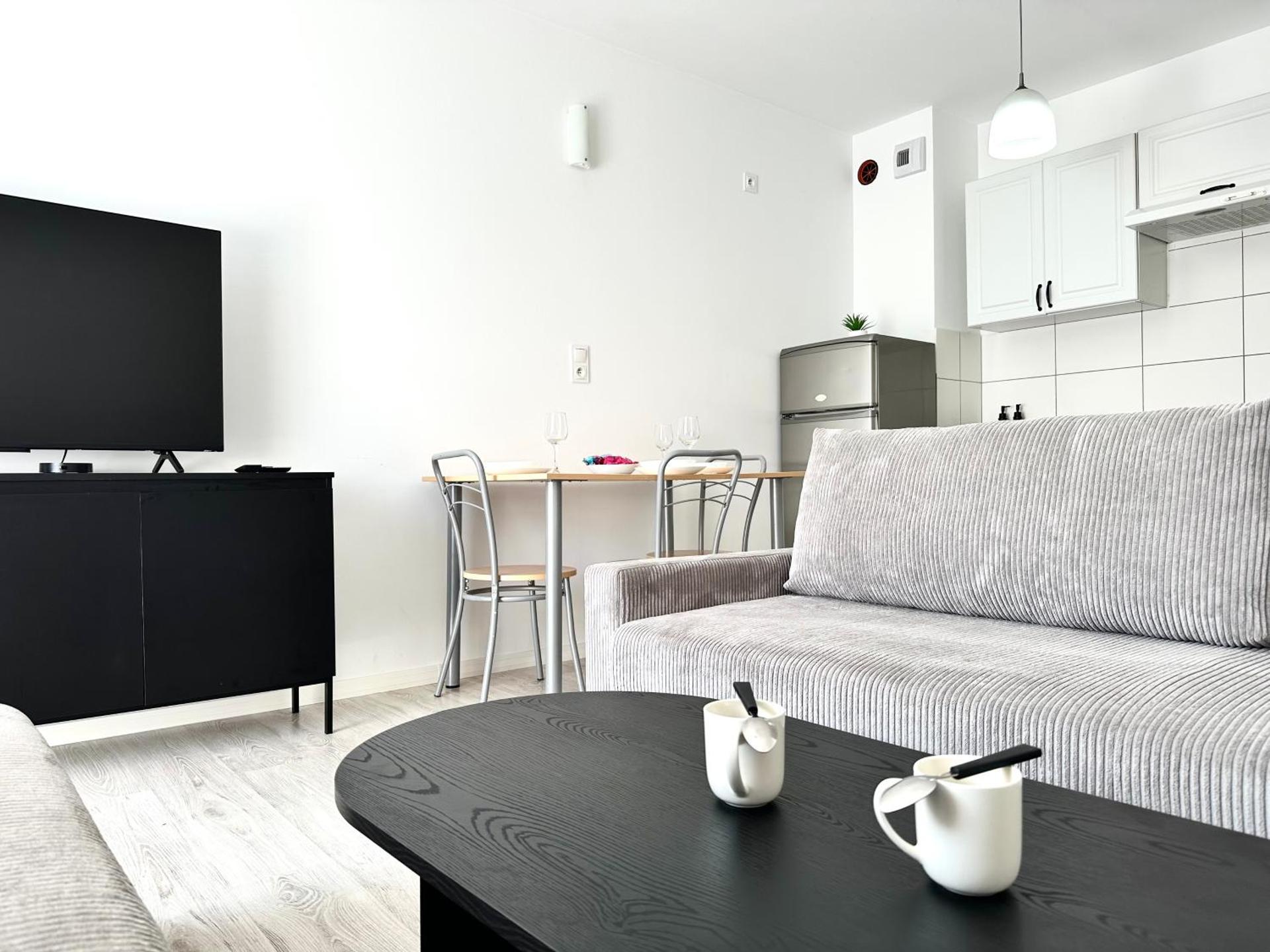 Iwaszkiewicza Apartment - Parking & Balcony