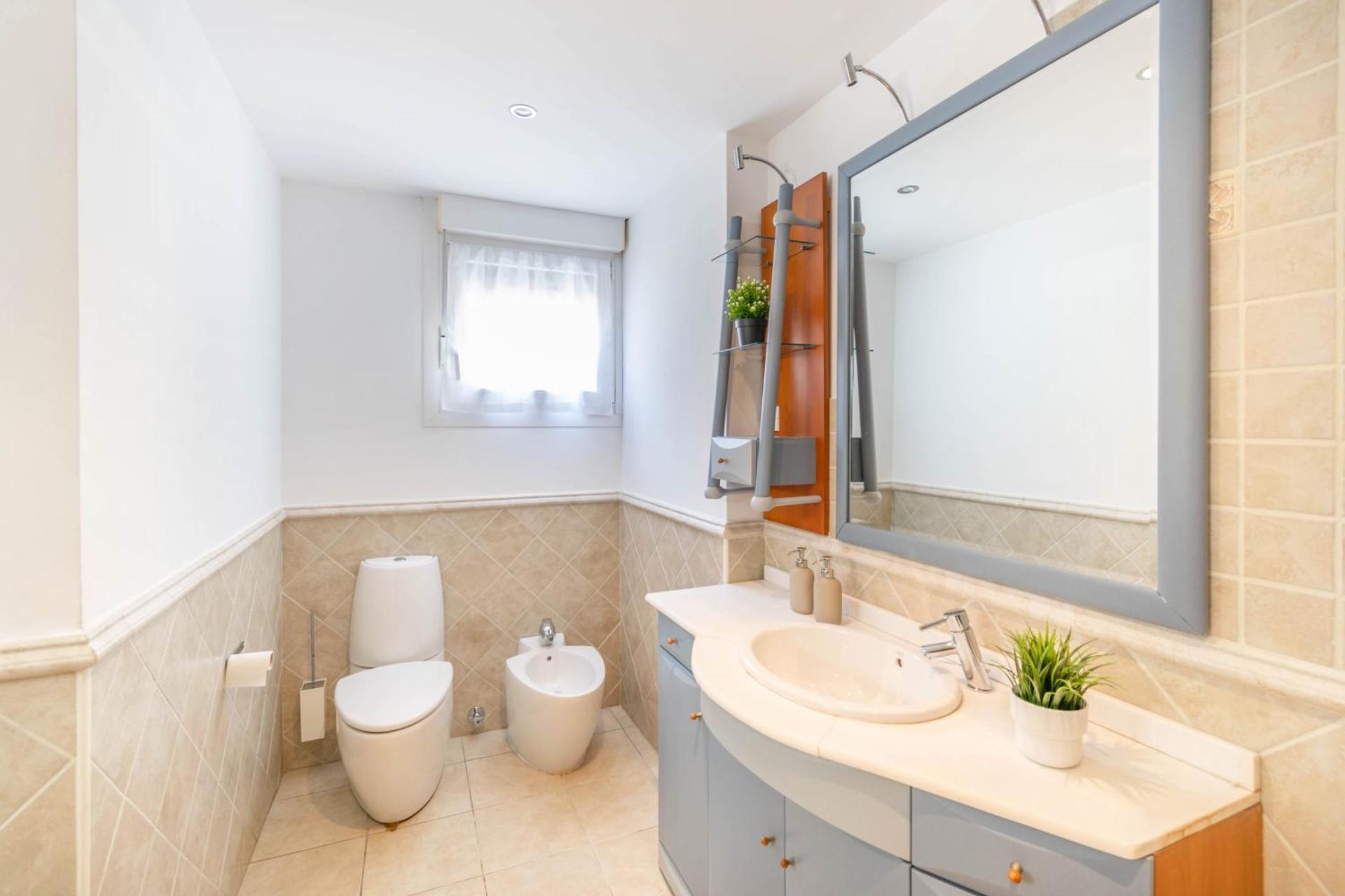 Espectacular casa con piscina próxima a Pamplona