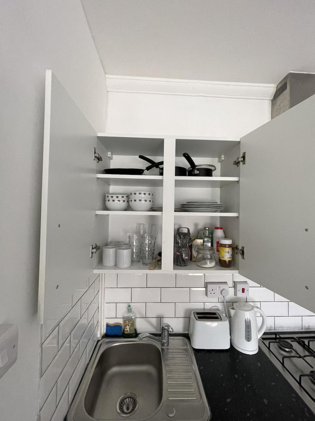 Entire Cosy Flat in Central London