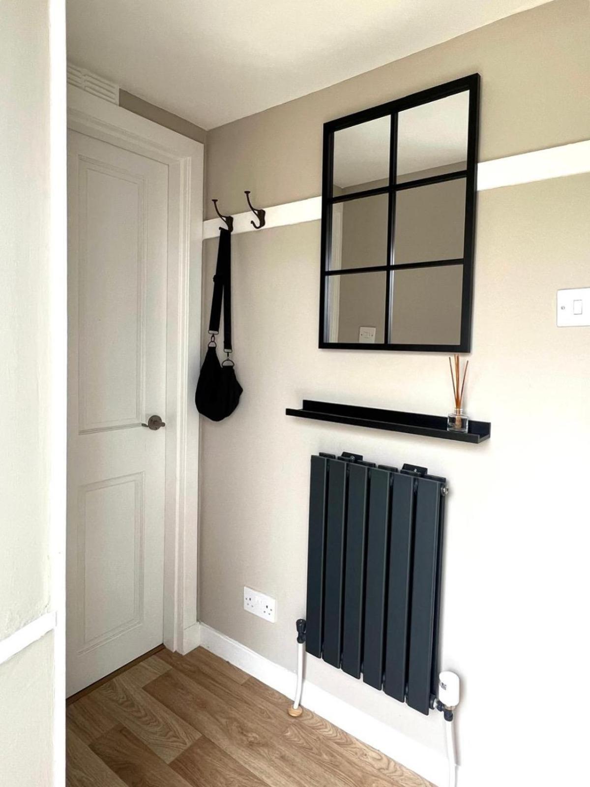 Seatown Cottage - Stone's throw from beach