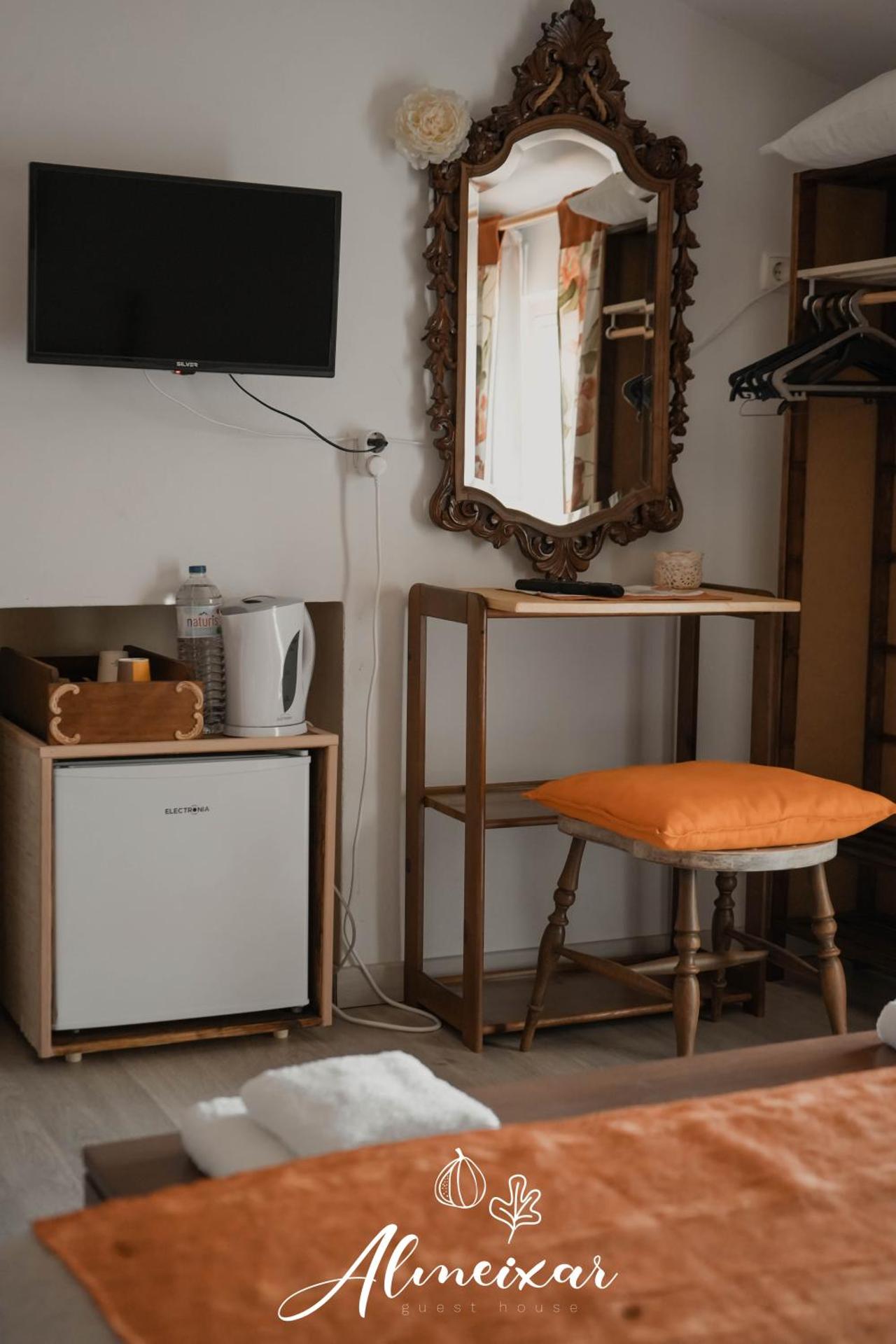 Guest House Almeixar