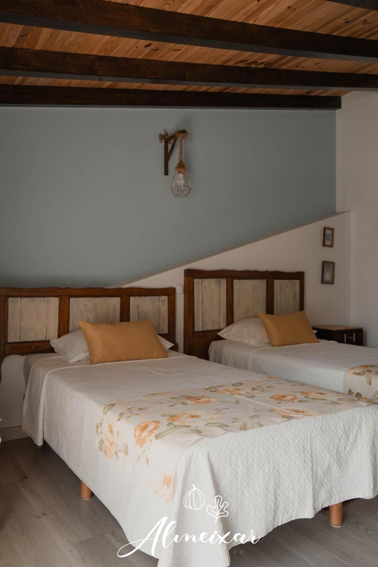 Guest House Almeixar