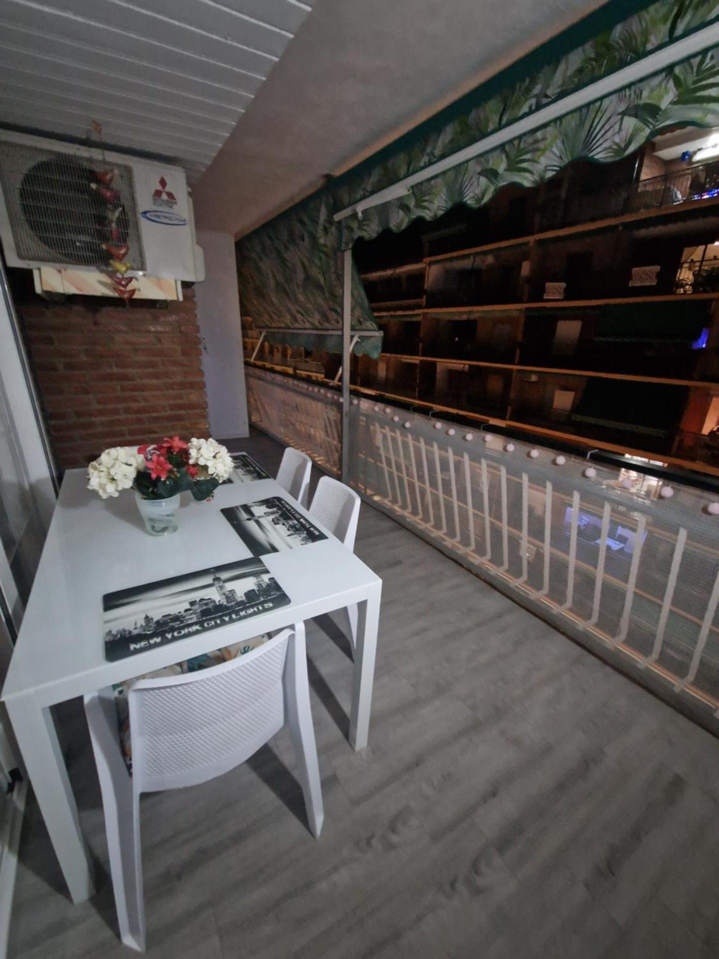 Relax Zone Cullera Parking fee en edificio