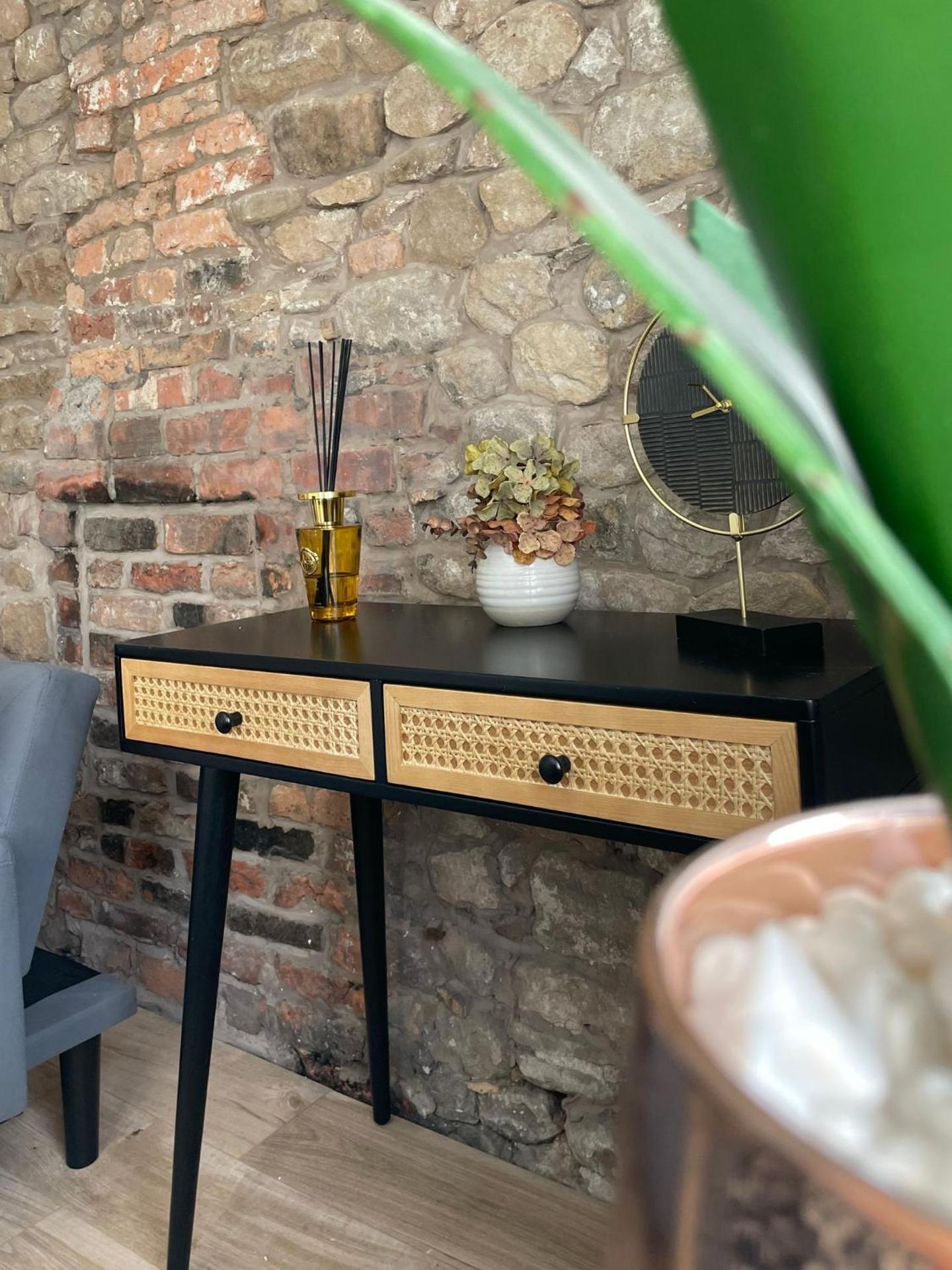 High Street Apartment