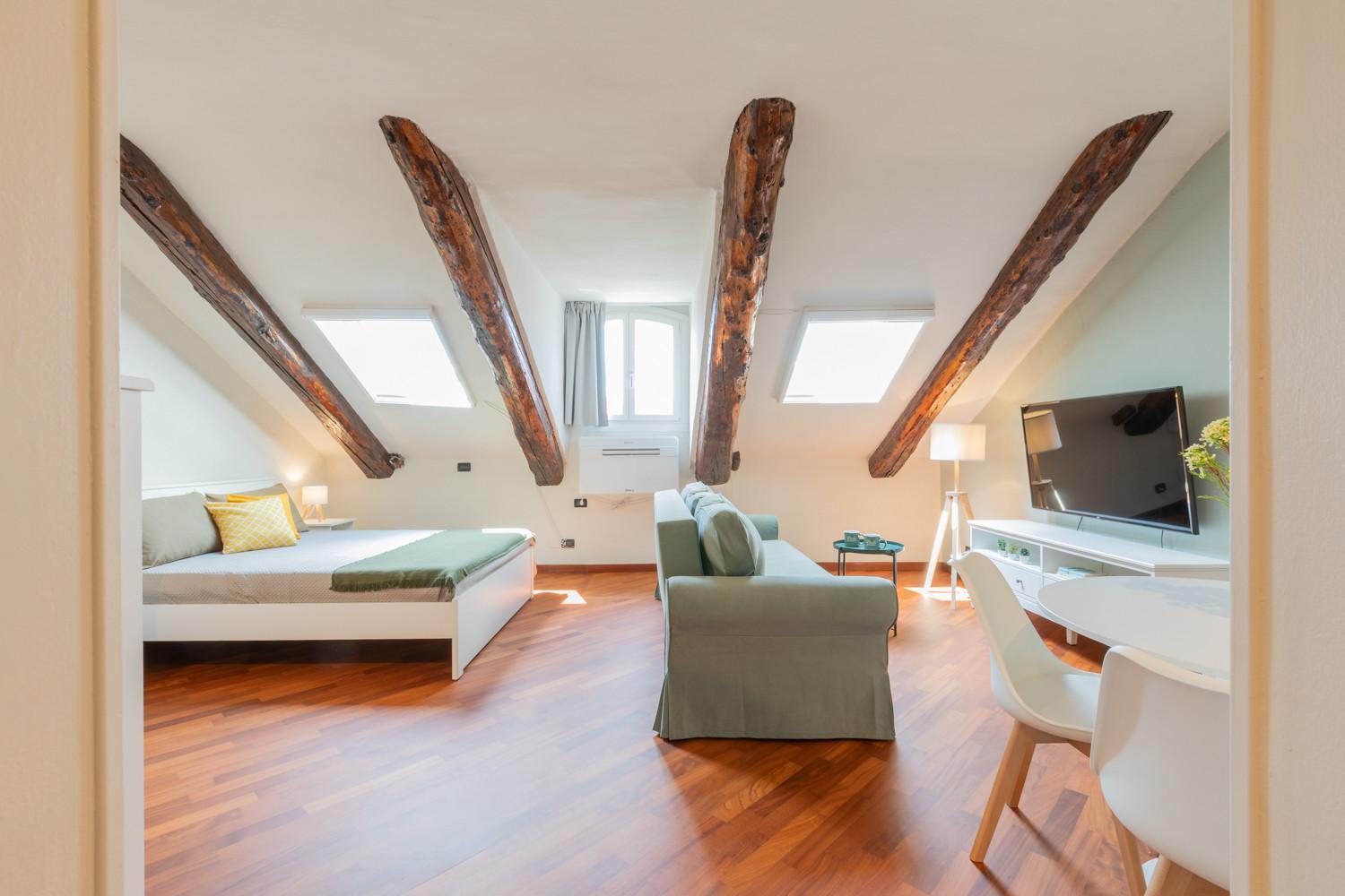 Communal lounge/ TV room