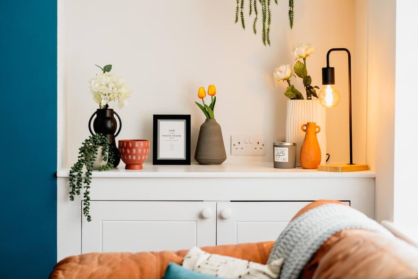 Sawley Cottage Above Rubies Canal, Cafes, Bars!