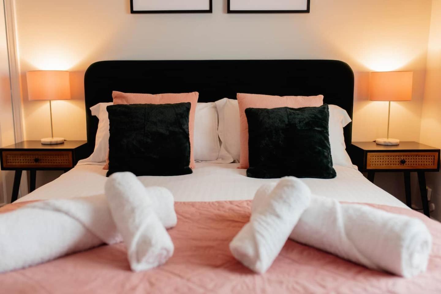 Bowling Terrace Above Rubies Dog Friendly, Walks