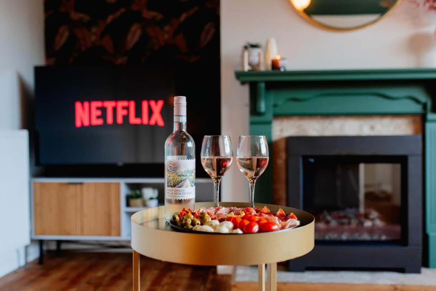 Bowling Terrace Above Rubies Dog Friendly, Walks