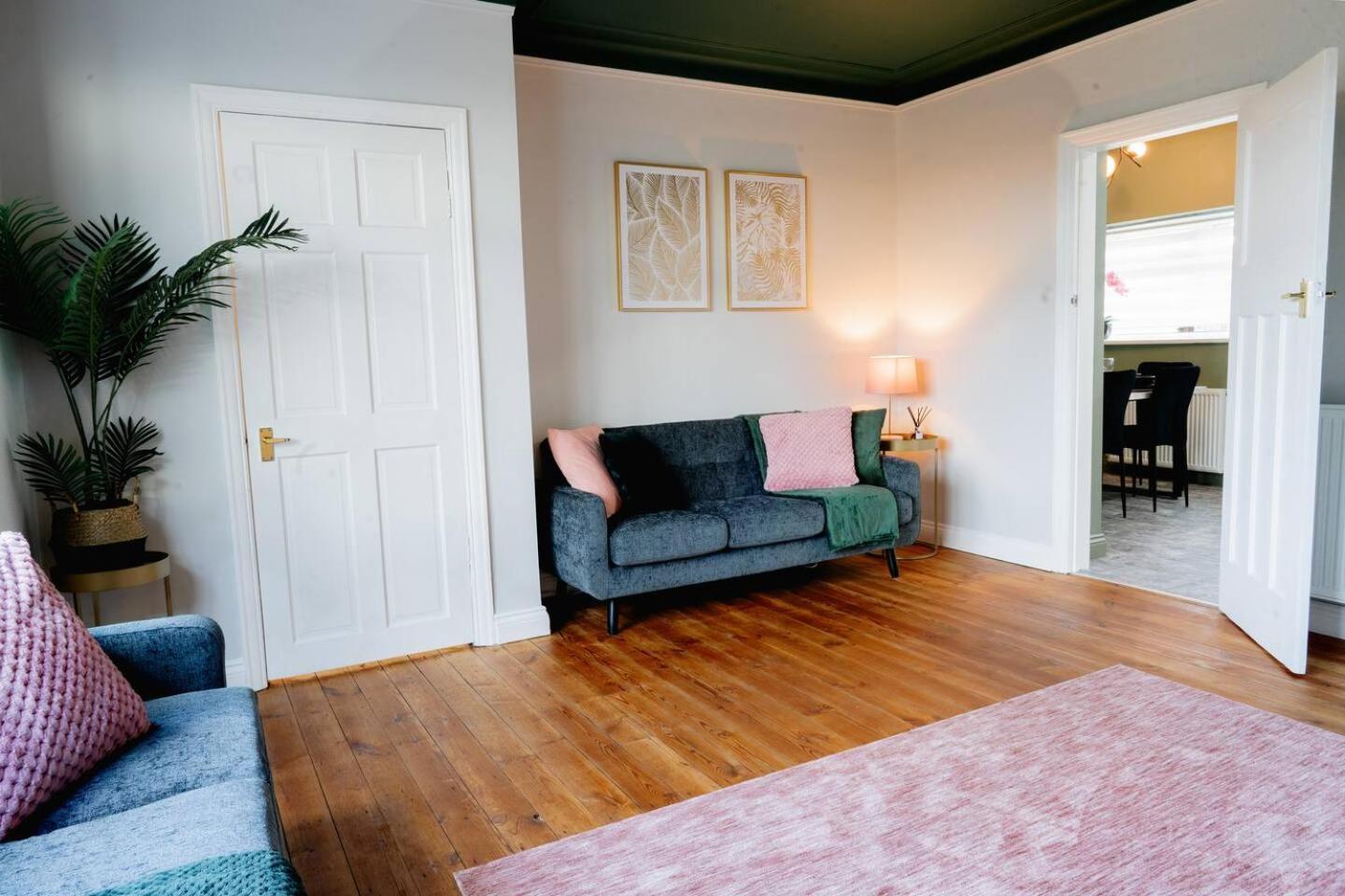 Bowling Terrace Above Rubies Dog Friendly, Walks