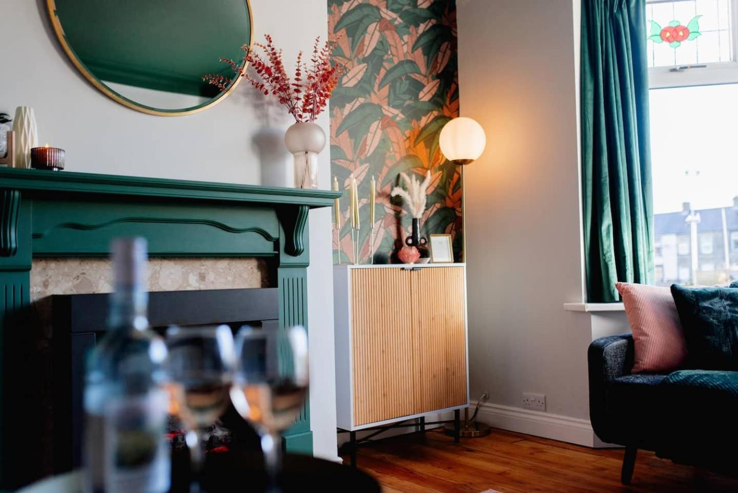 Bowling Terrace Above Rubies Dog Friendly, Walks