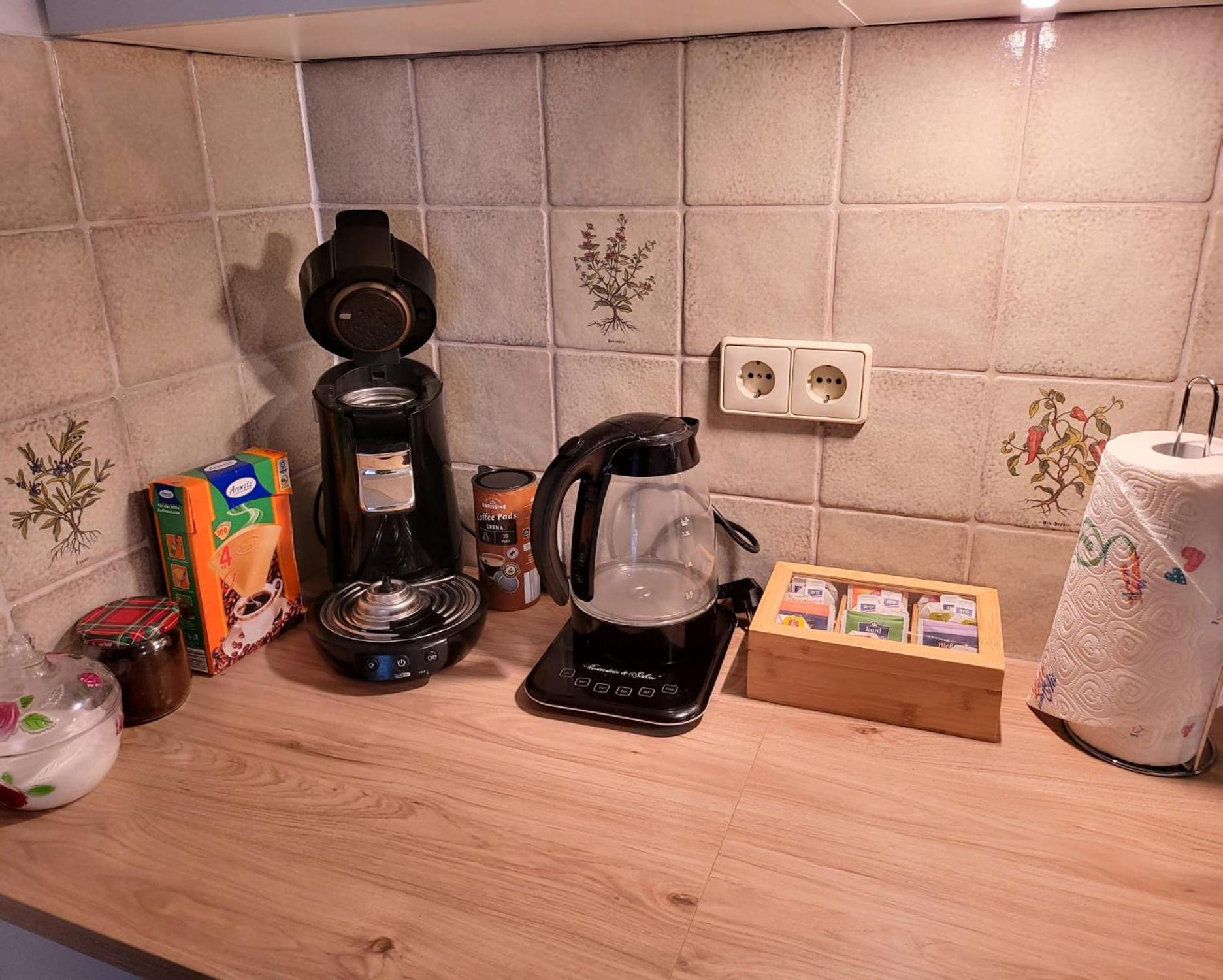 Schonach mountain-Top, forest, free parking, new kitchen, high-speed internet