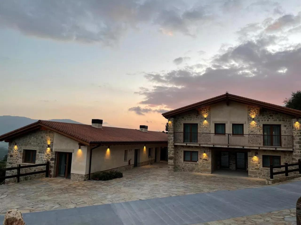 ELEXBURU LANDA Apartamentos Turisticos Rurales