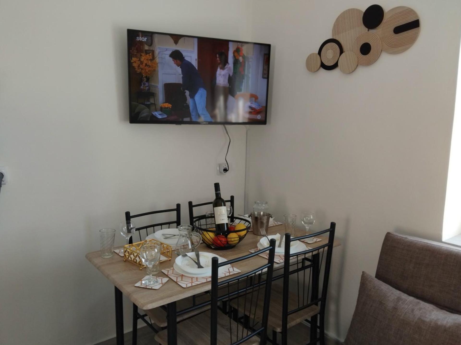 Rania's Seaview Corner