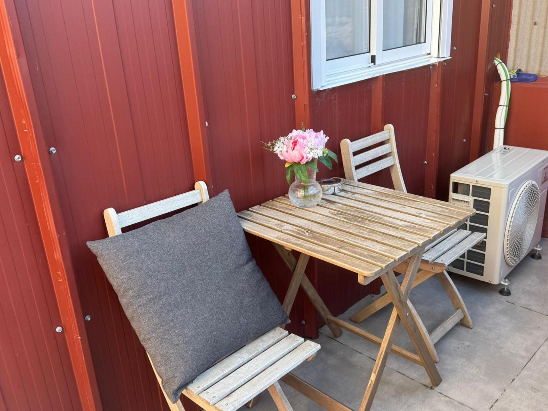 Sunny Terrace Apartment