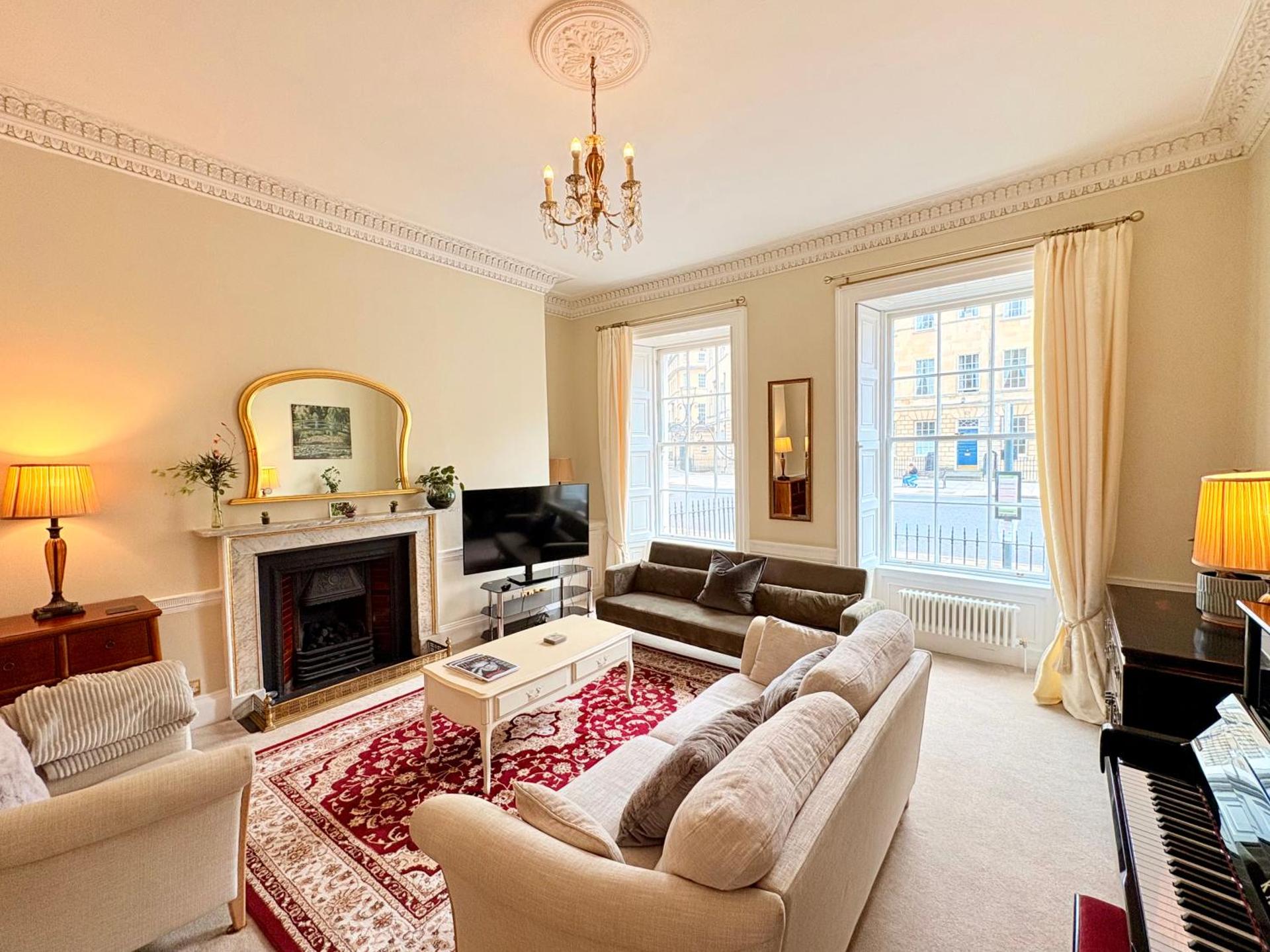 Large Quiet City Centre Holiday Home in Great Pulteney St, Bath