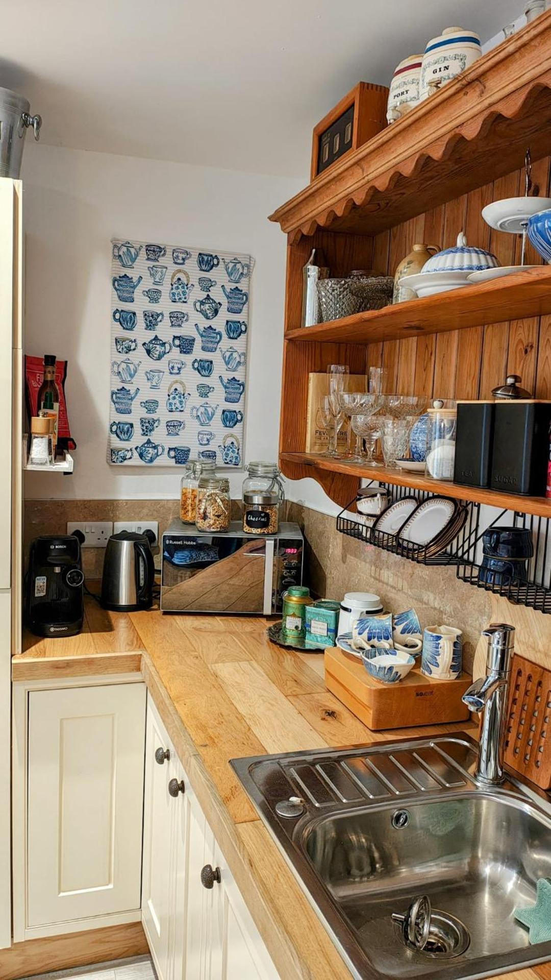 Coffee/tea facilities