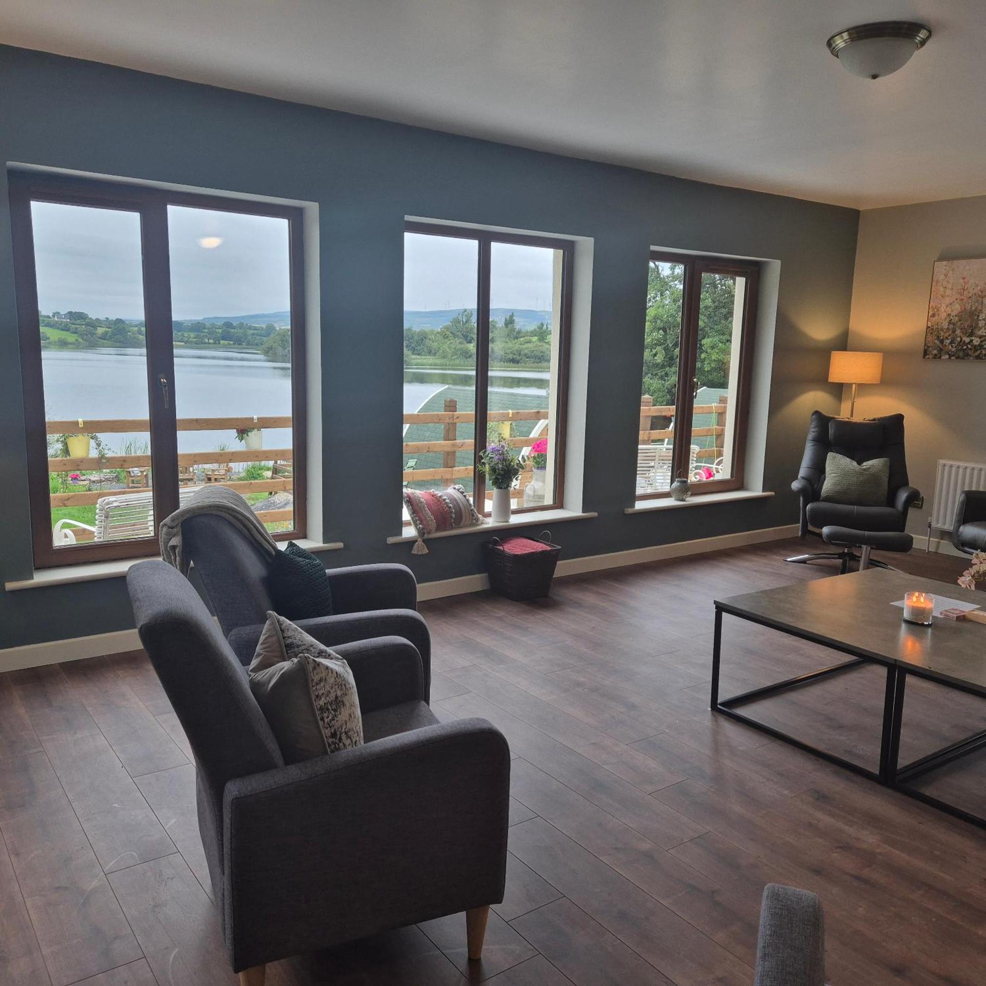 Communal lounge/ TV room