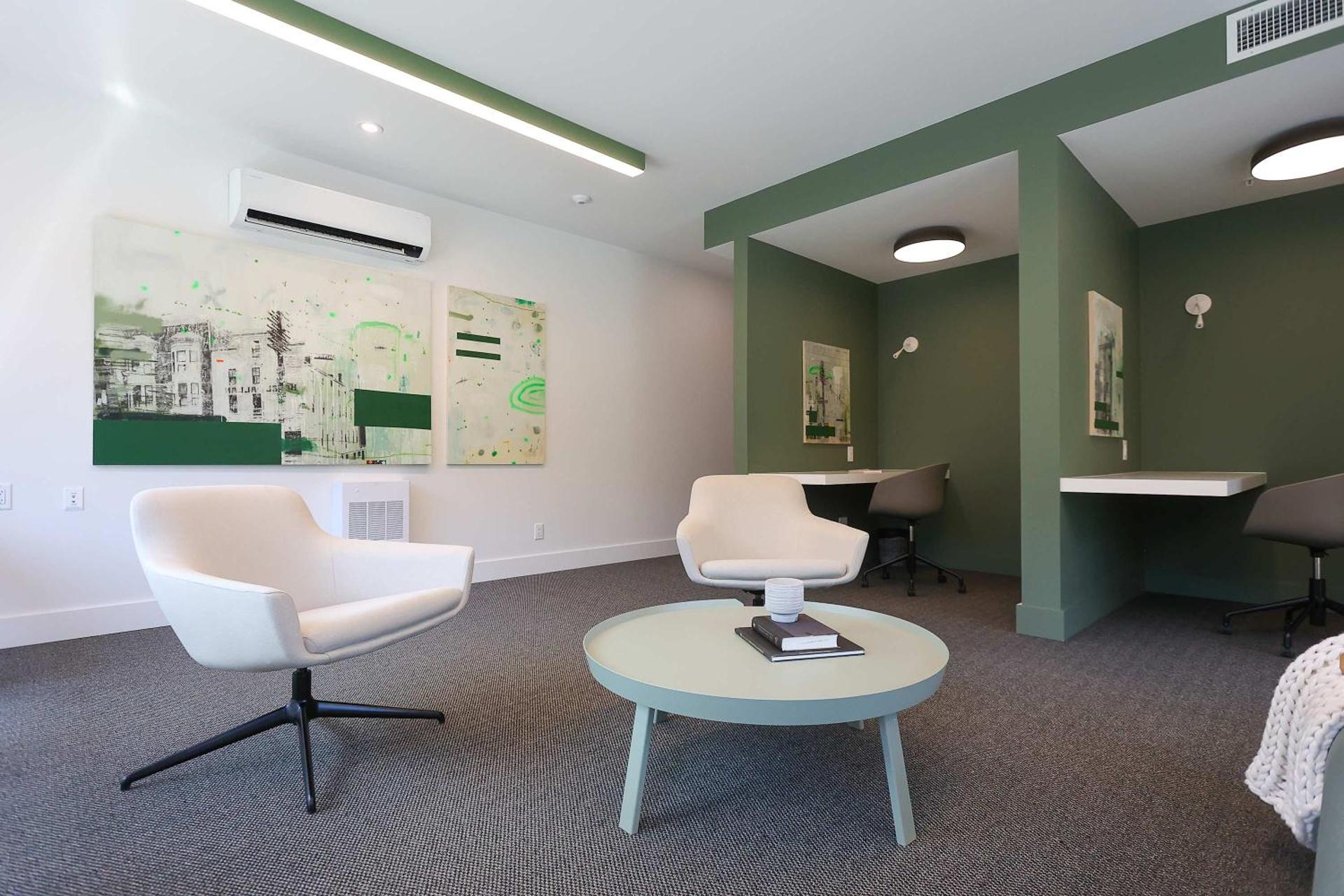 Studio At The Crescent Sleeps 2 to 4