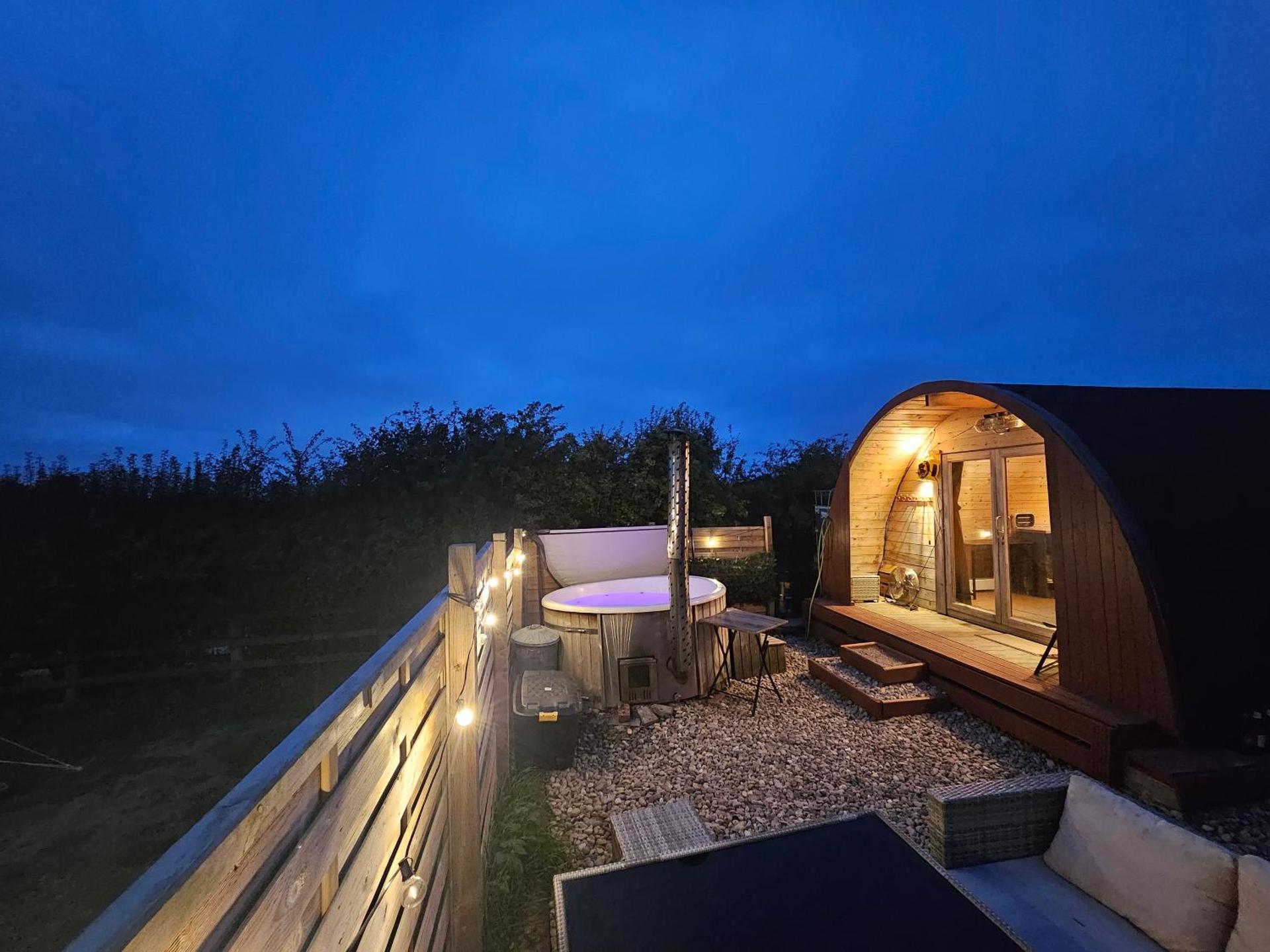 Glamping Pod with Wood Fired Hot Tub