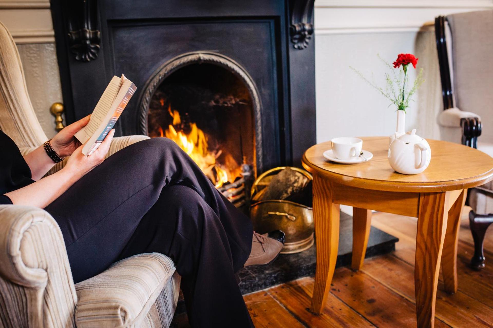 Communal lounge/ TV room
