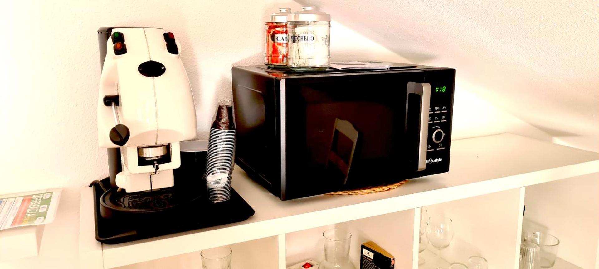 Coffee/tea facilities