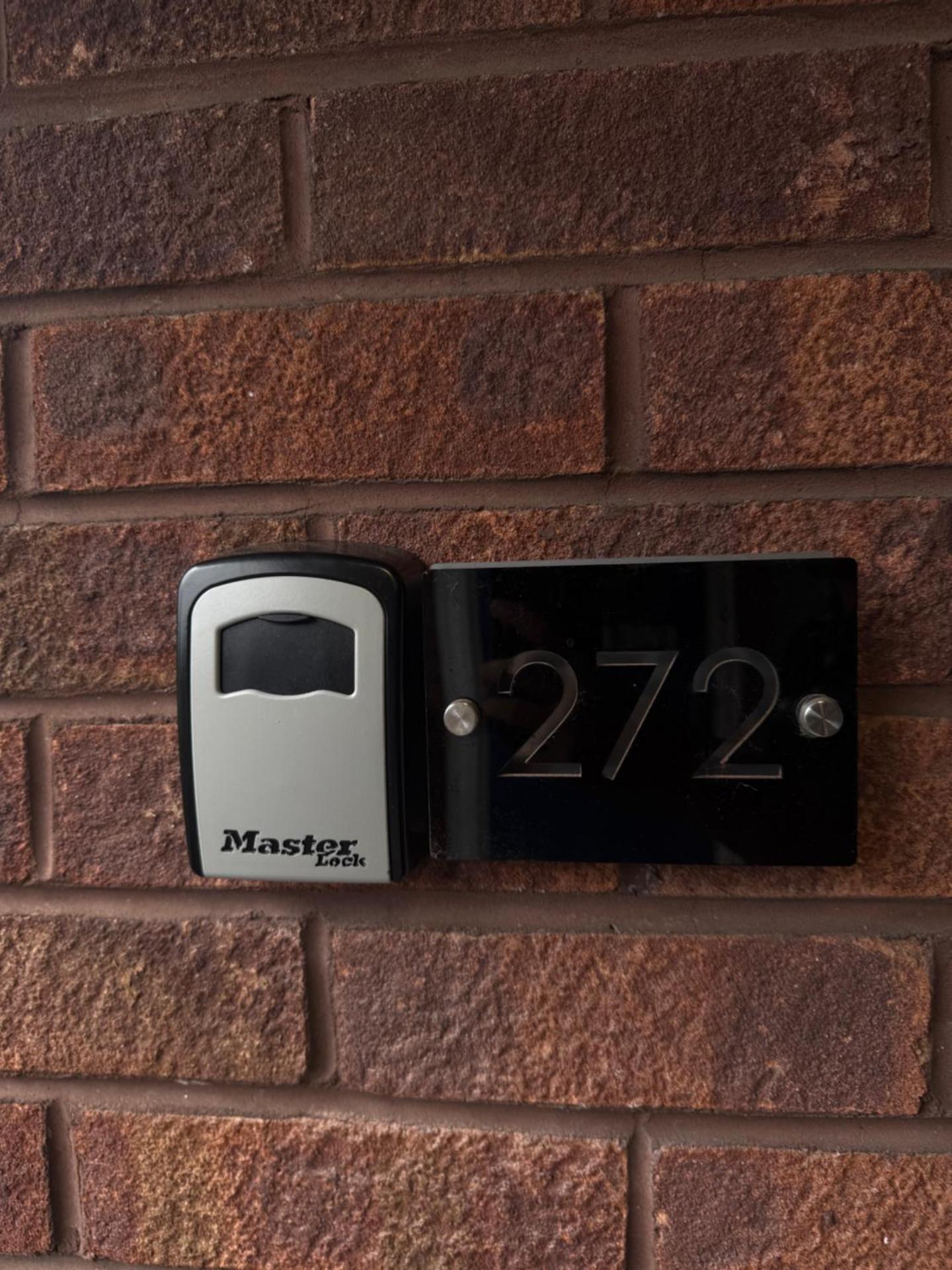 Three-Bedroom Apartment with Balcony