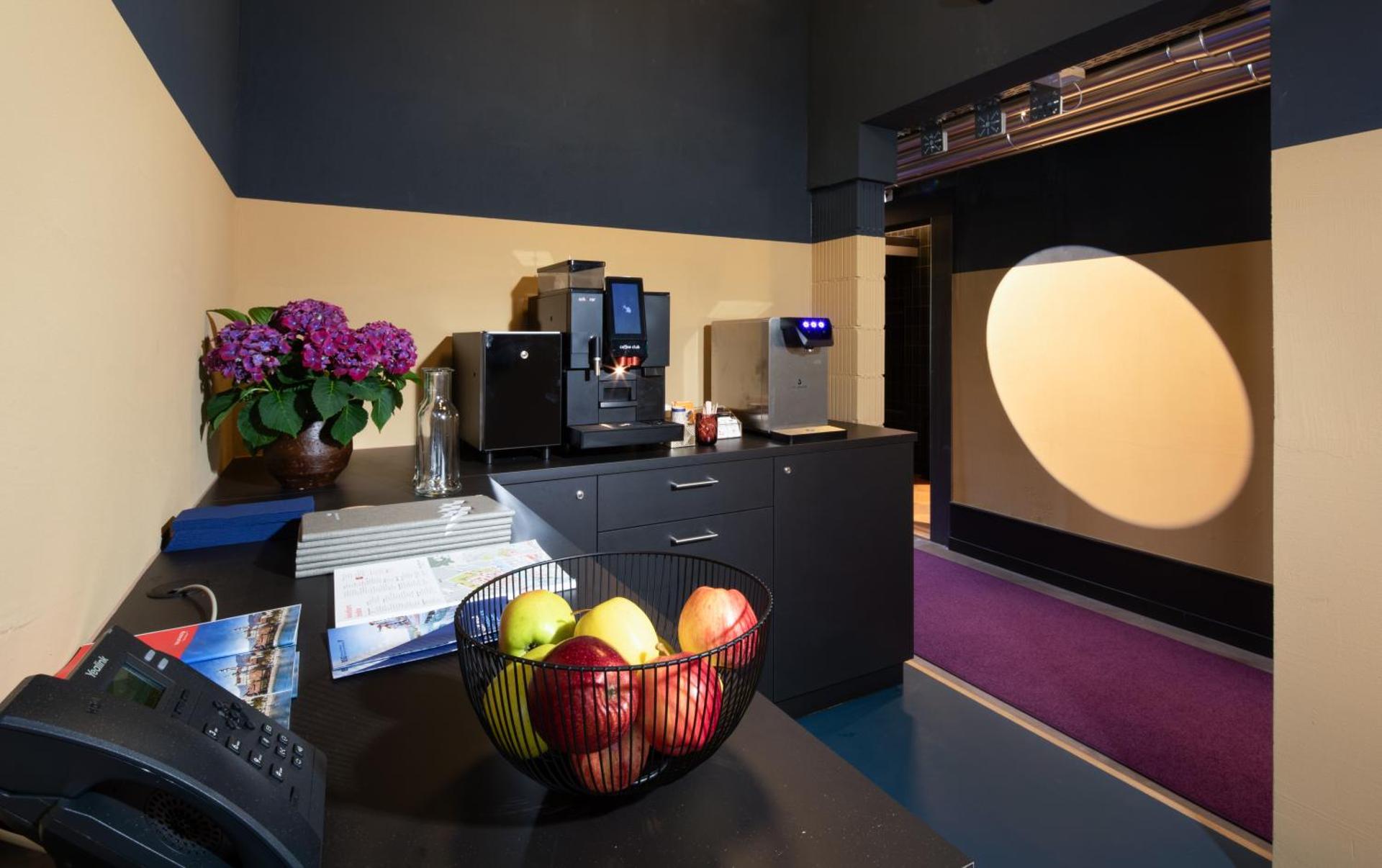 Coffee/tea facilities