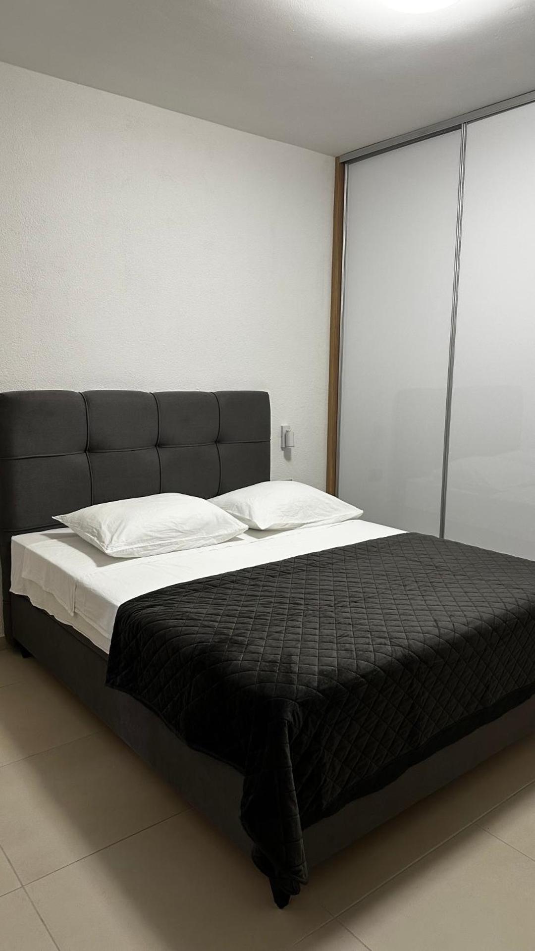 Apartments & rooms Prižmić