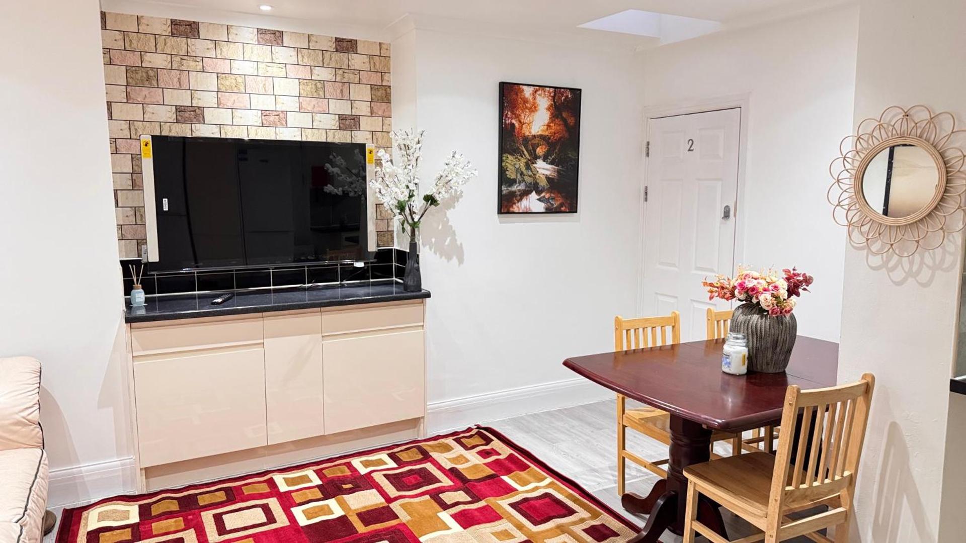 Communal lounge/ TV room