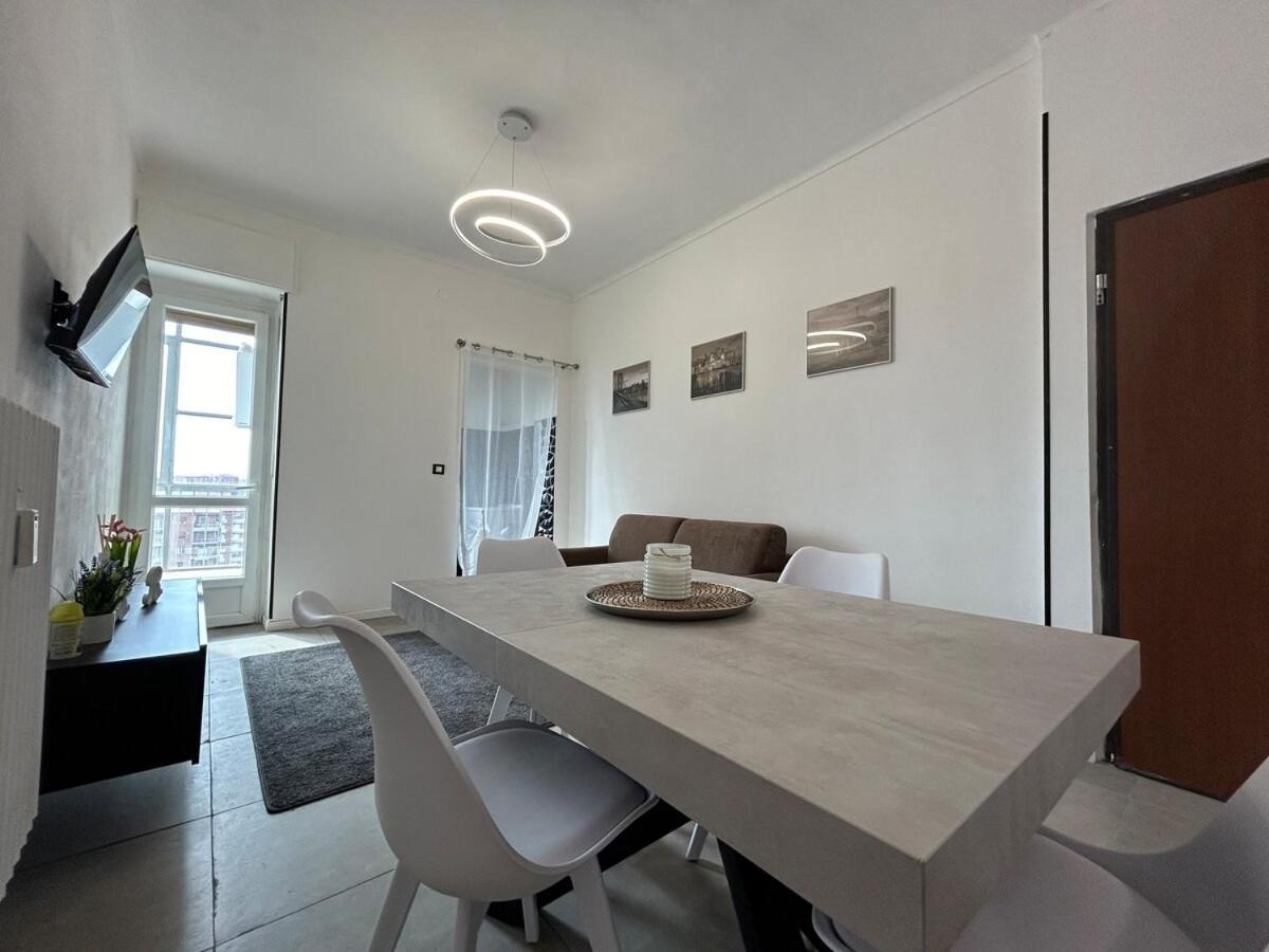 Metro Bengasi sotto casa, Turin top