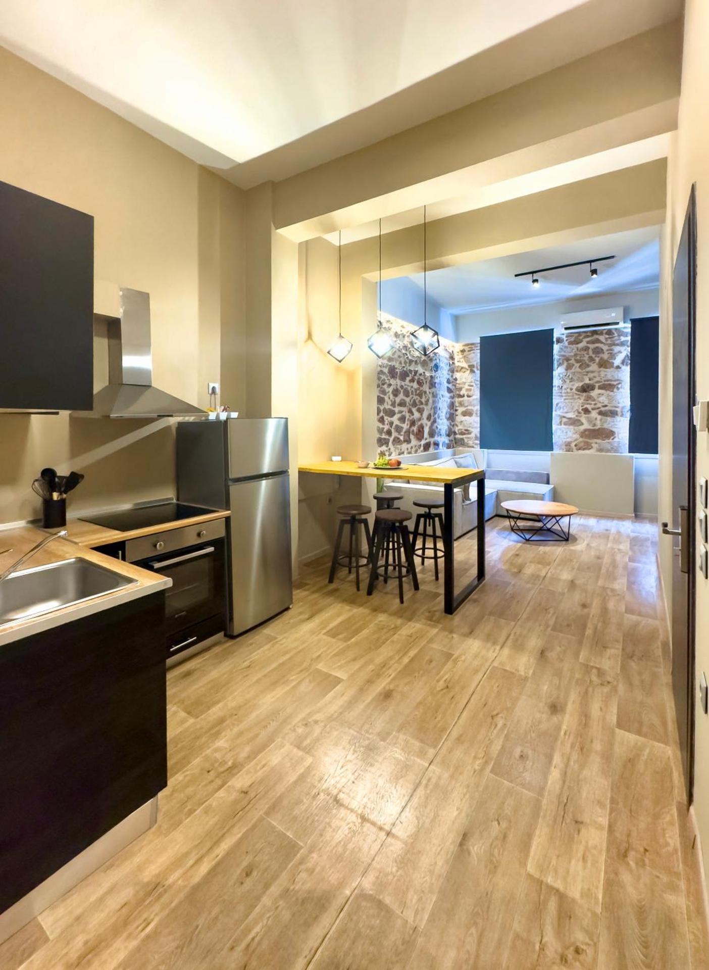 NOHO Boutique , premium living Dikeou 8