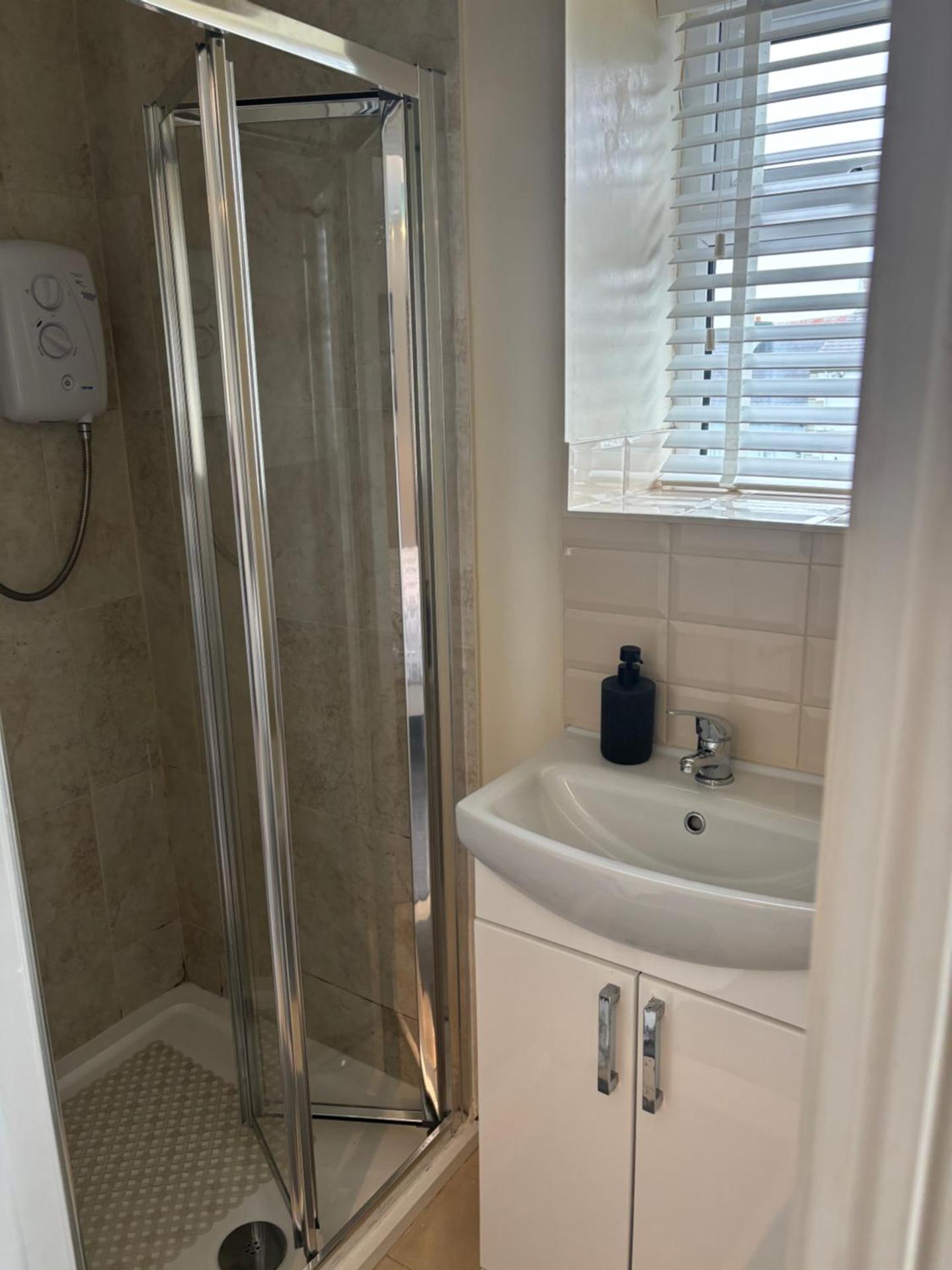 Carrick - Town Centre Apartment