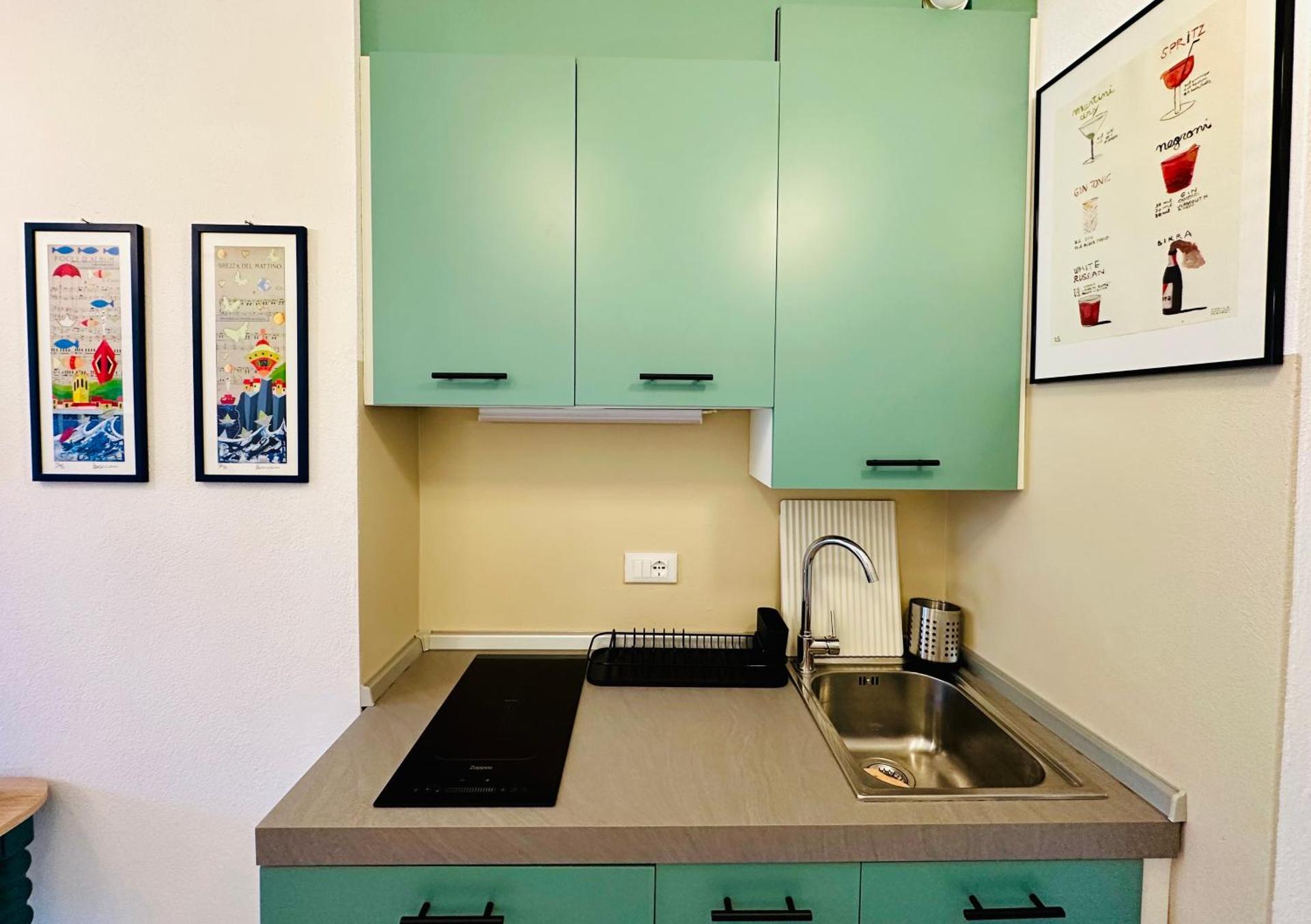Kitchen or kitchenette
