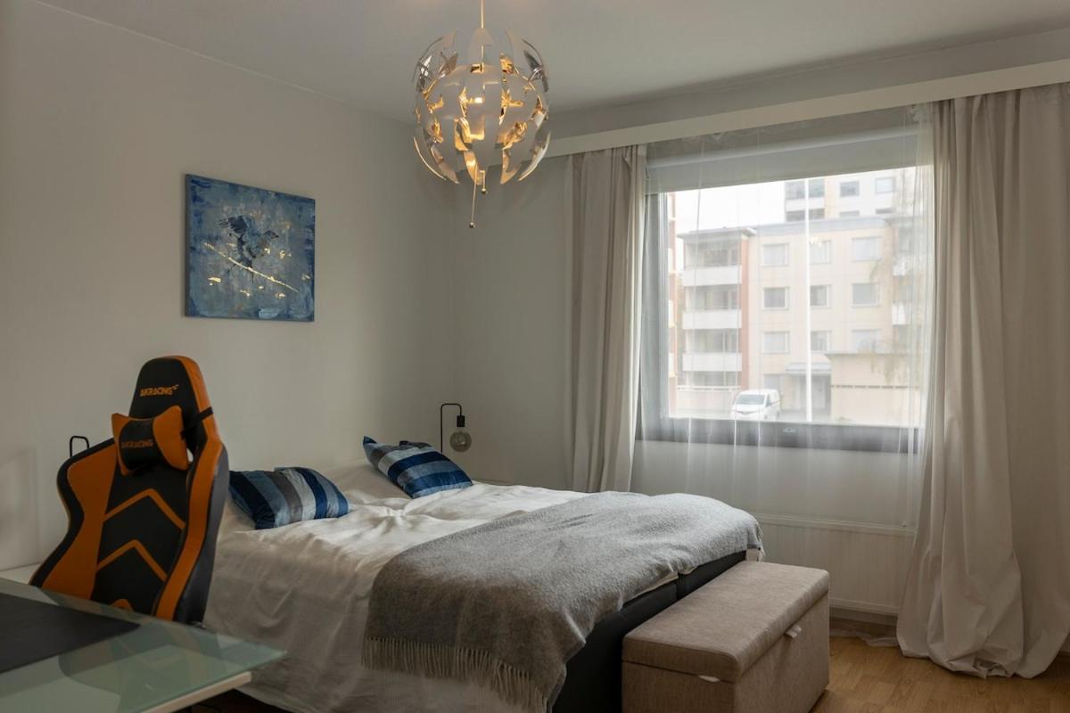 One-bedroom apartment with free parking