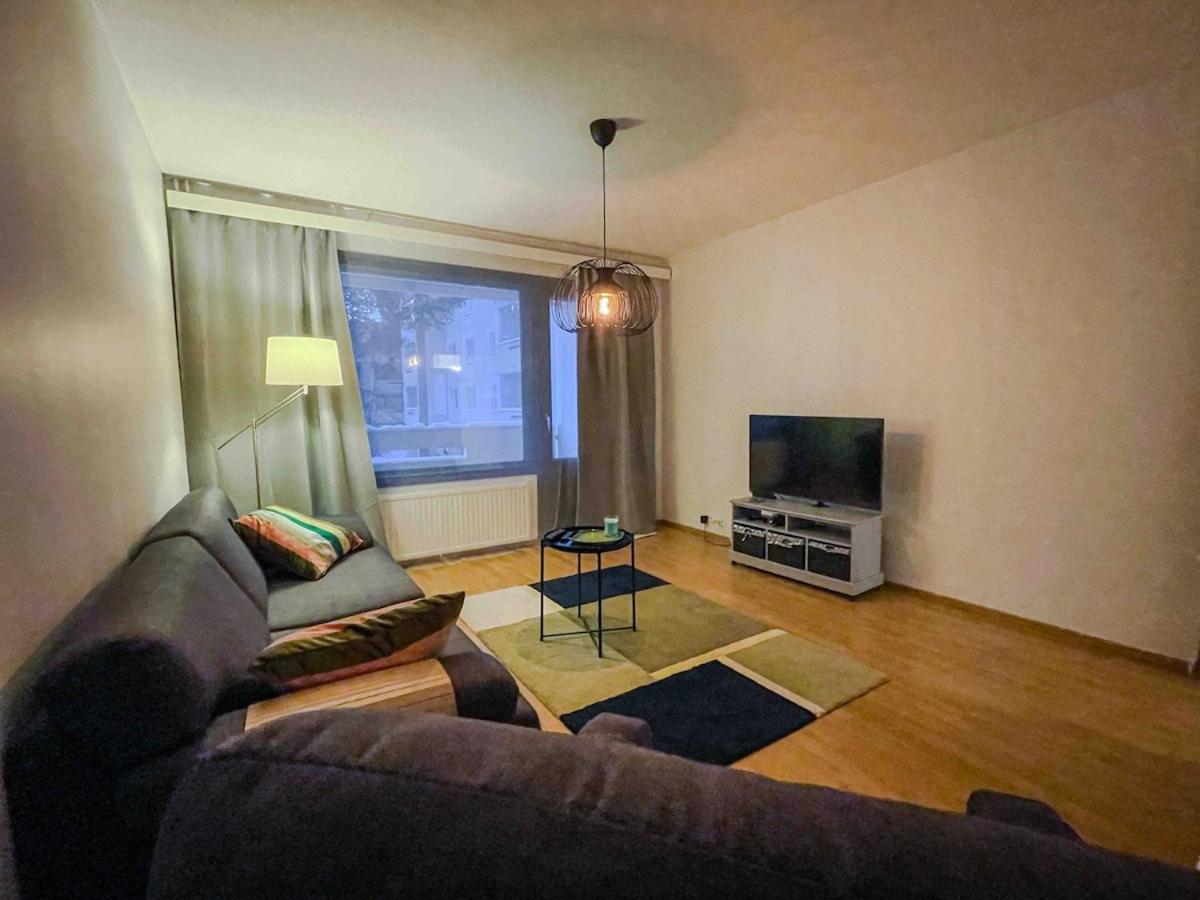 One-bedroom apartment with free parking