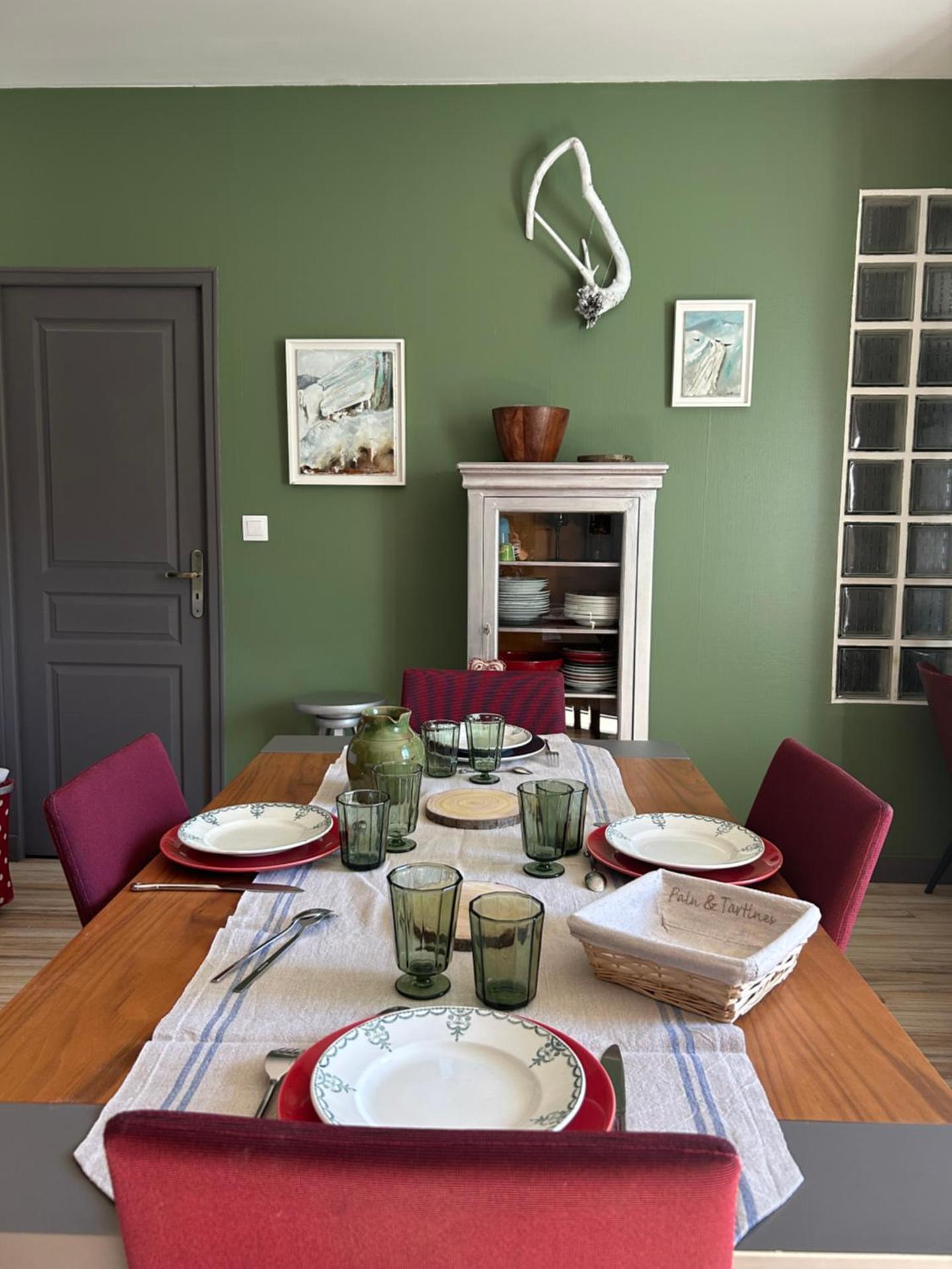 Cosy T2 au Mont Dore Sauna privé et vue montagne proche thermes