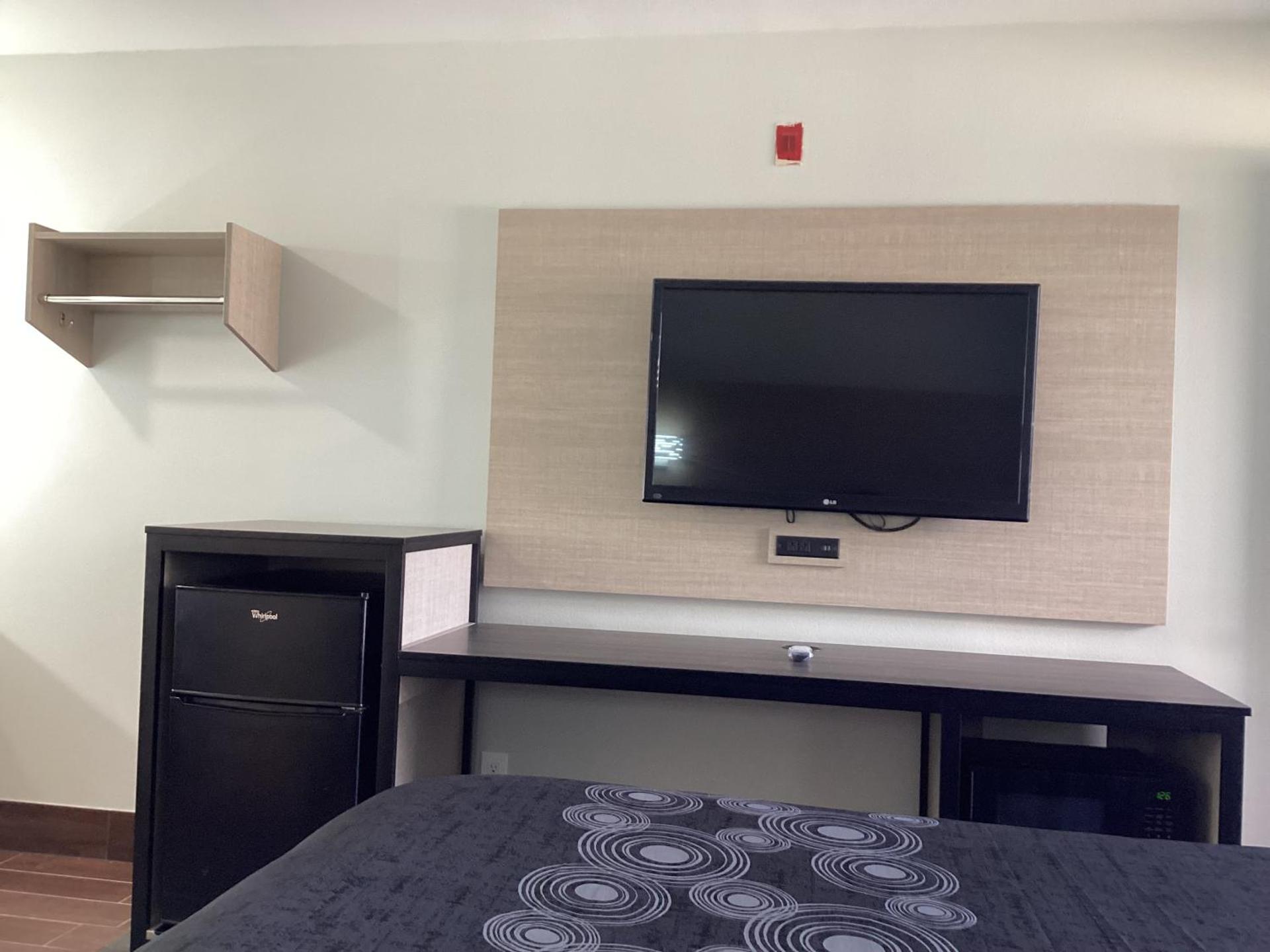 Mayfair Inn Onratio Airport & Convention Center