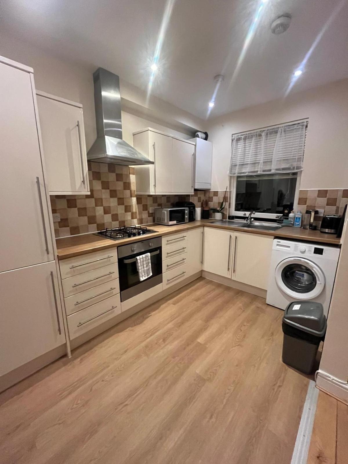 3 Bedrooms flat near of heart of London with a private Garden