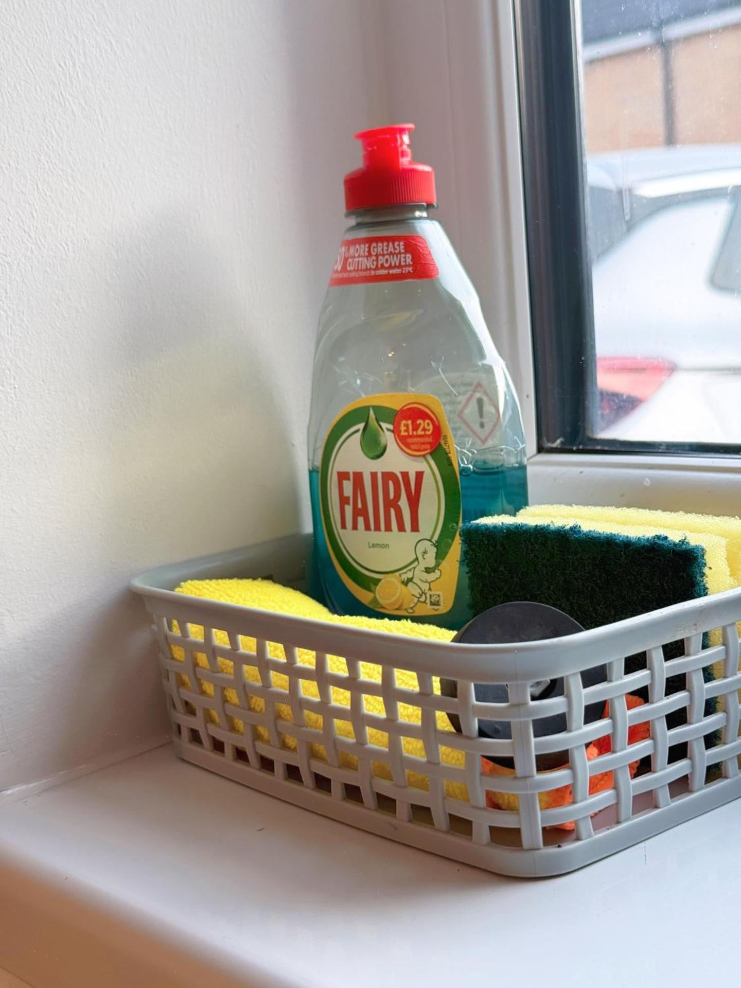 Modern Home with Private Garden and Car Park in Manchester