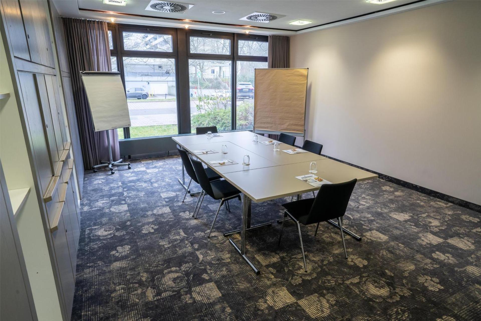 Meeting/conference room