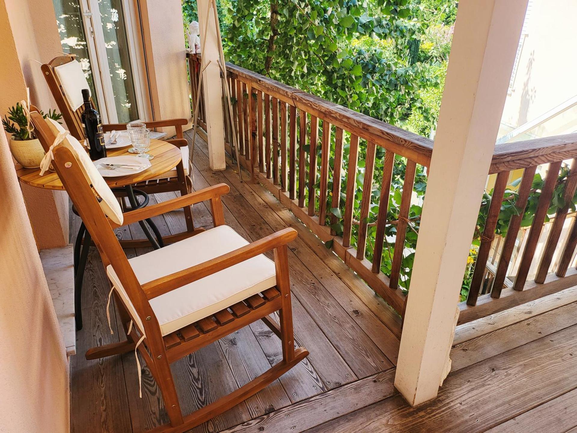 Traum Ferienwohnung am Strand im Tessin - nur 3km von Ascona oder Locarno entfernt